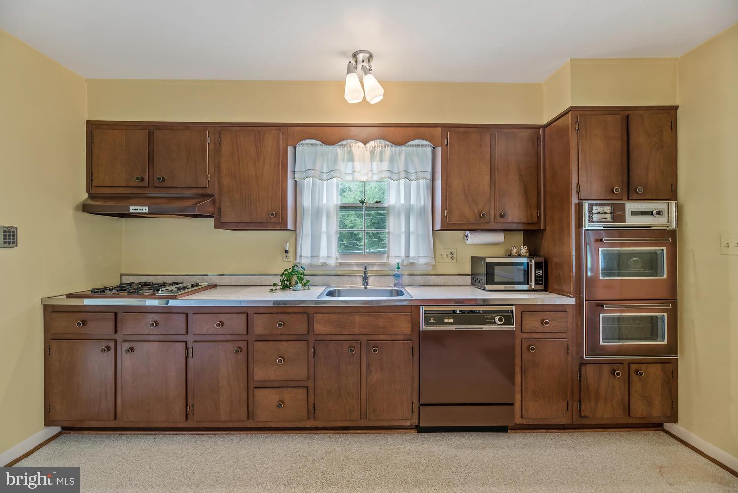 CHATHAM MEWS - Residential