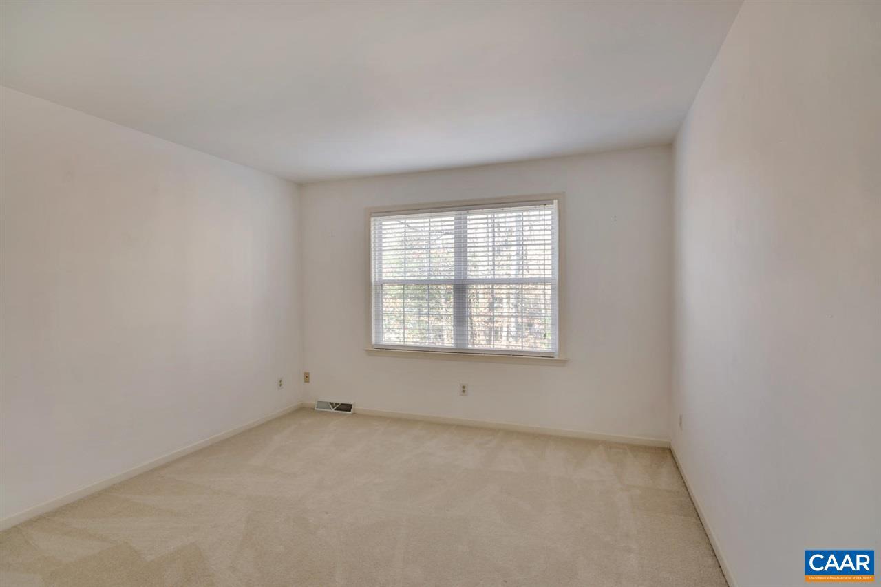 FOREST LAKES SOUTH - Residential Lease