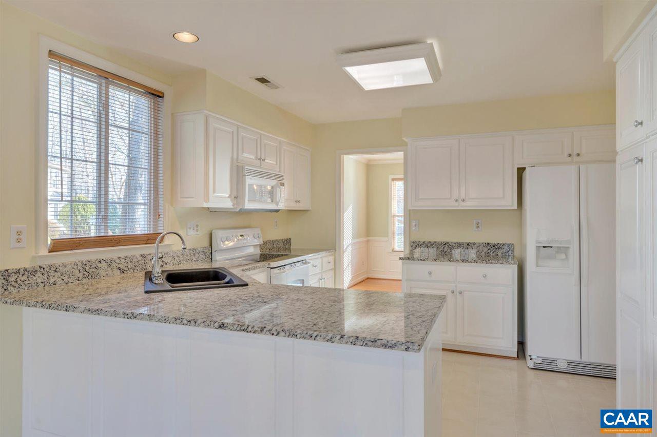 FOREST LAKES SOUTH - Residential Lease