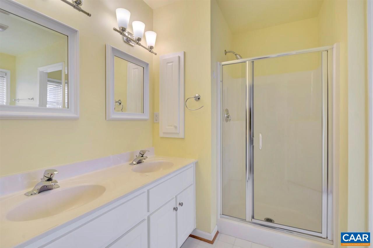 FOREST LAKES SOUTH - Residential Lease