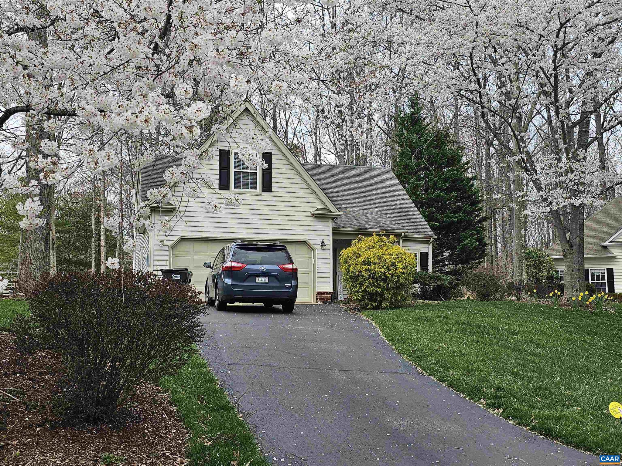 FOREST LAKES SOUTH - Residential Lease