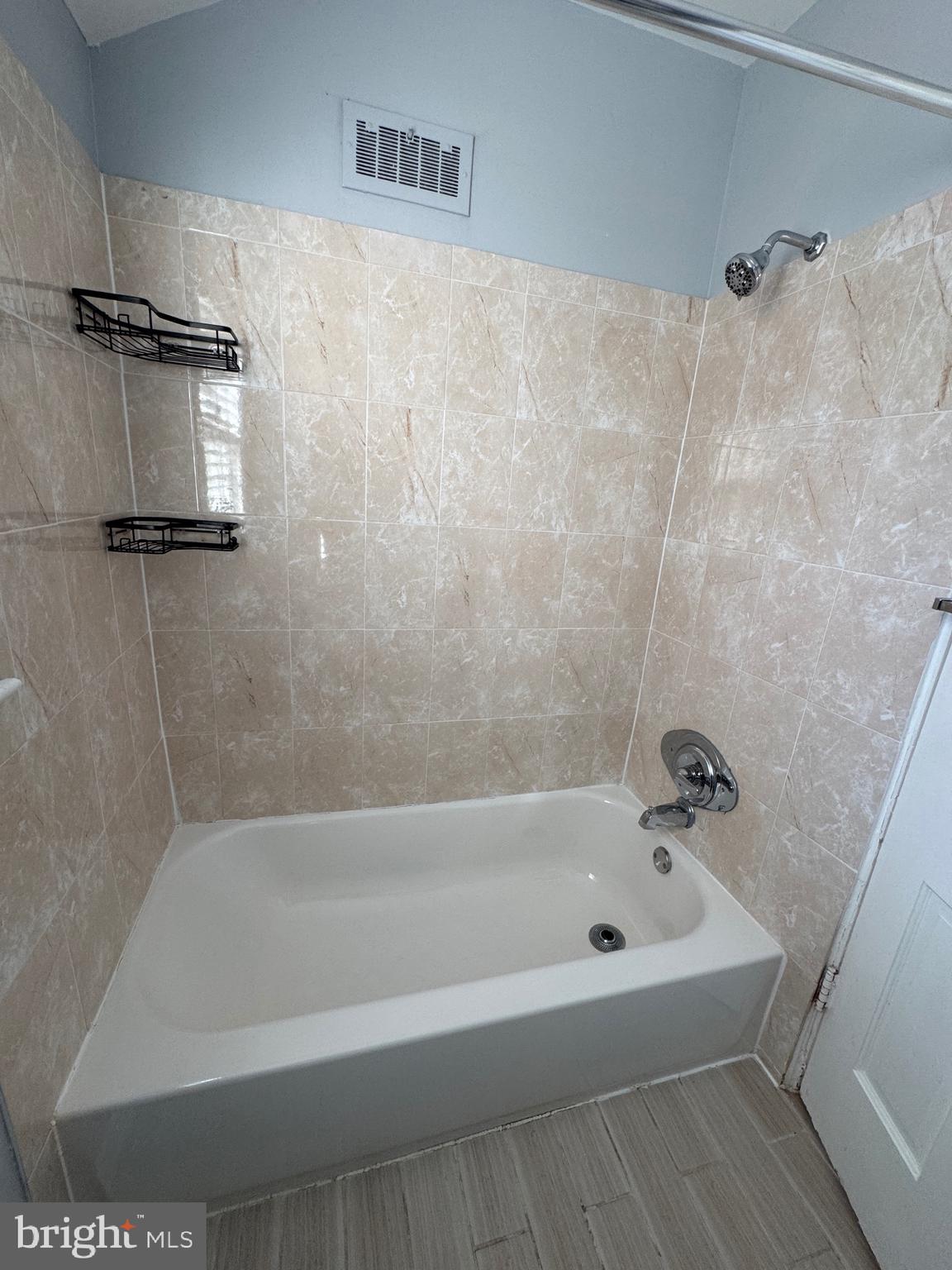 ARLINGTON - Residential Lease