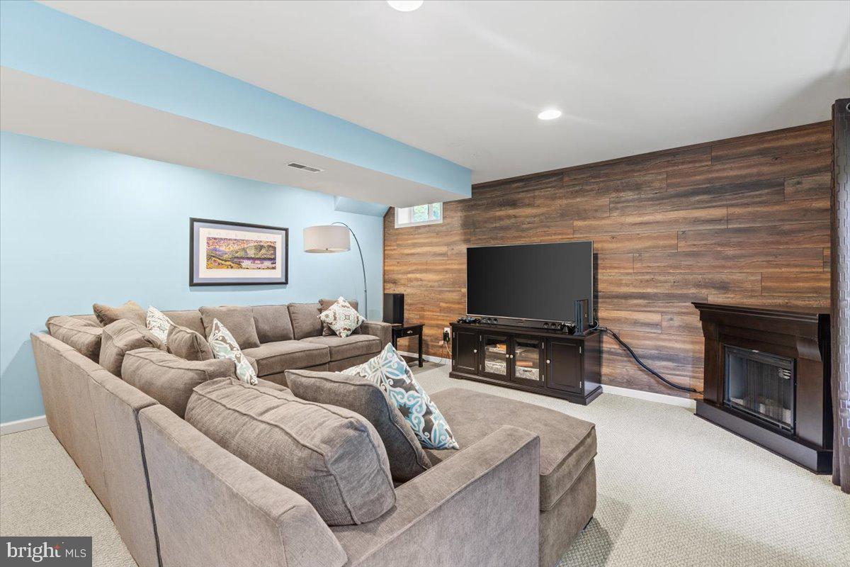 PATAPSCO VALLEY OVERLOOK - Residential