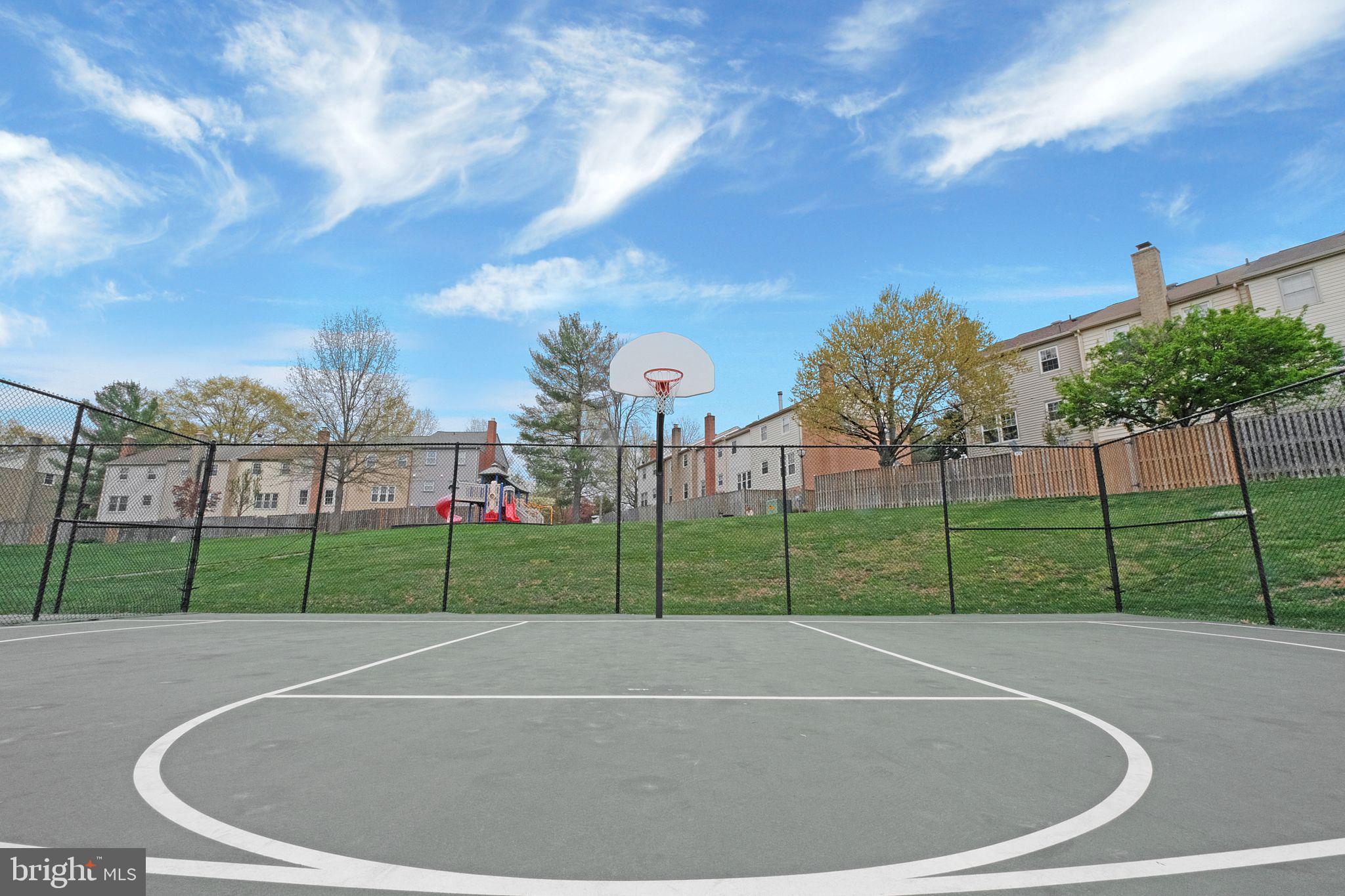 LAKEPOINTE - Residential