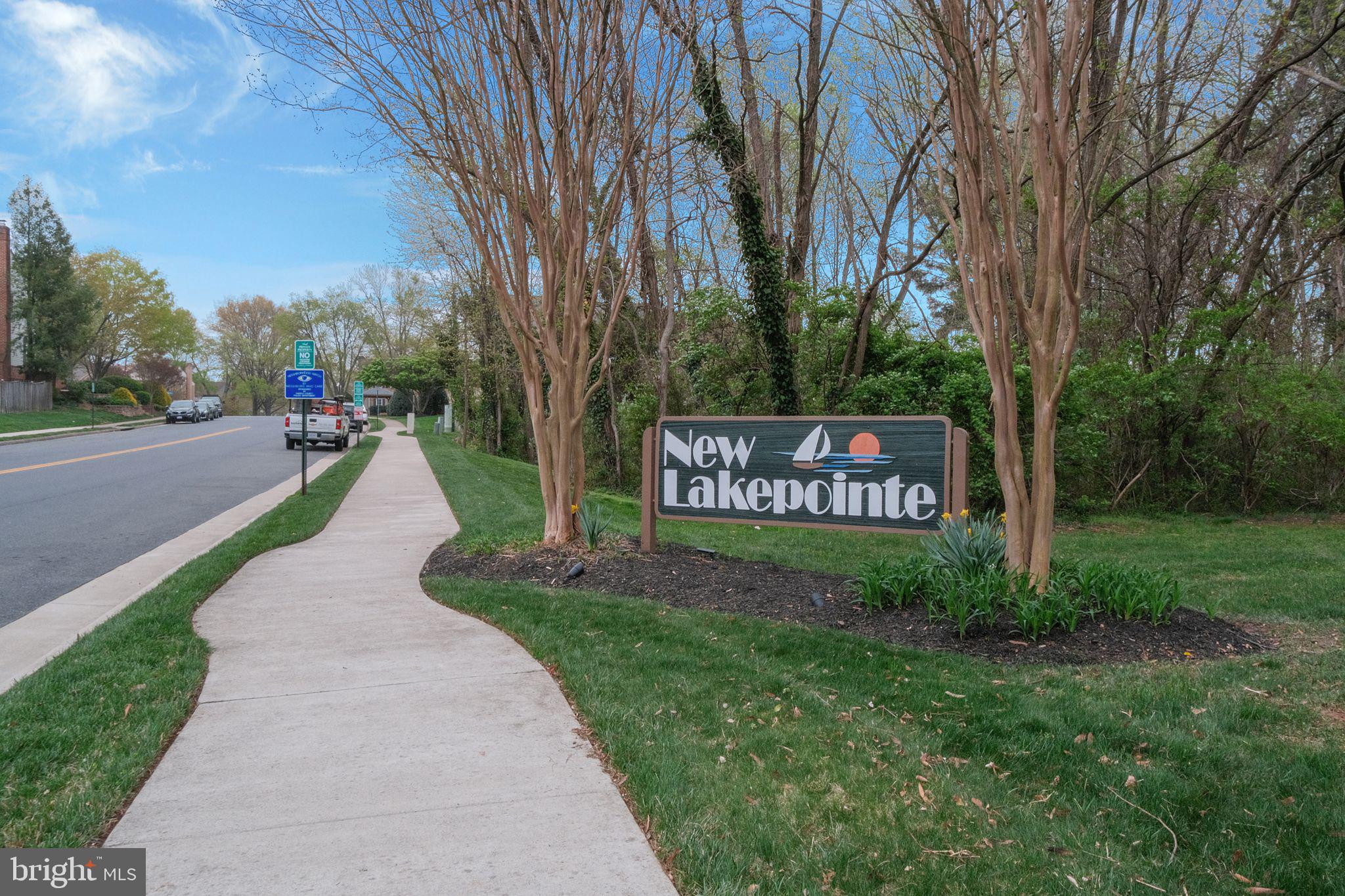 LAKEPOINTE - Residential