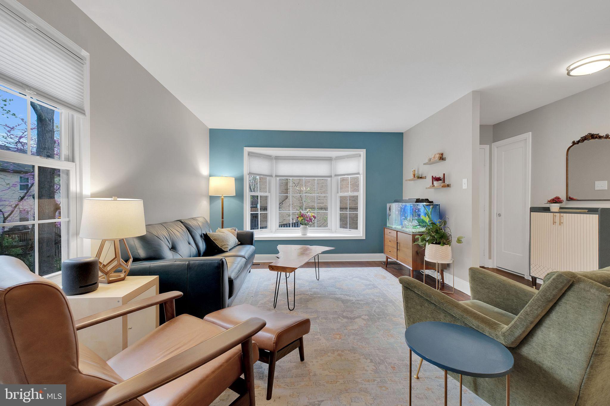 LAKEPOINTE - Residential