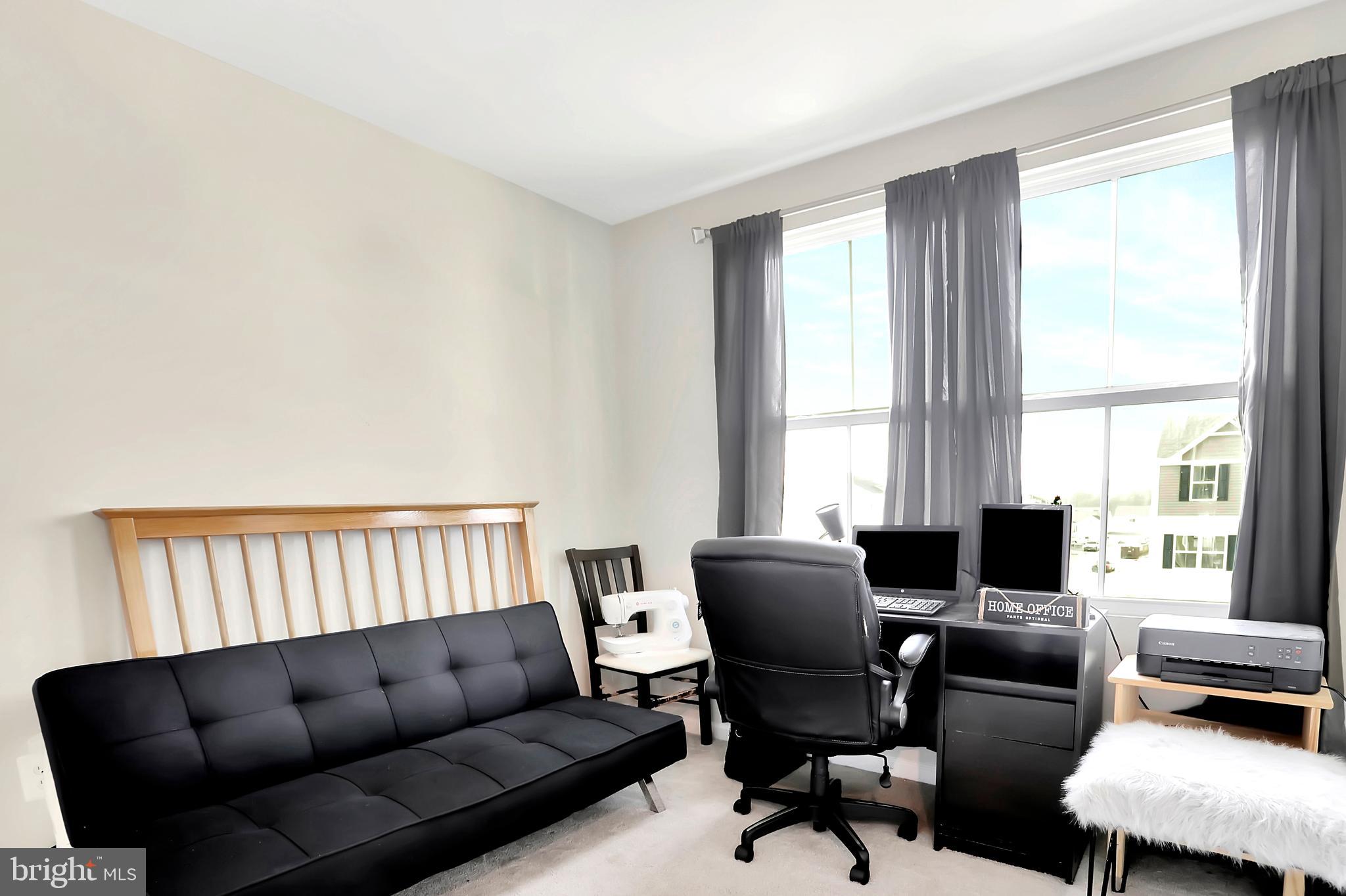 THE LAKES AT MARTINSBURG - Residential Lease