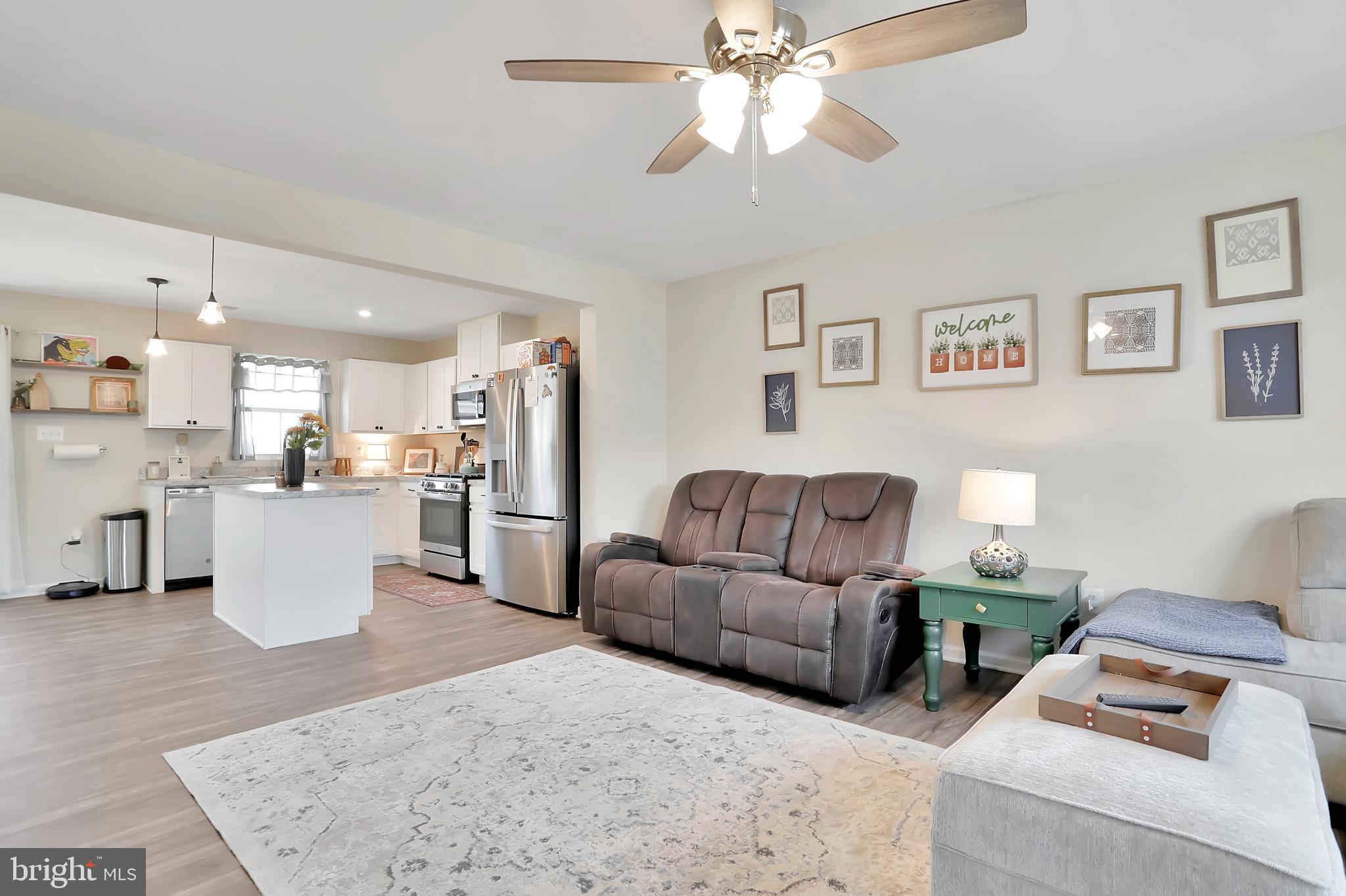 THE LAKES AT MARTINSBURG - Residential Lease