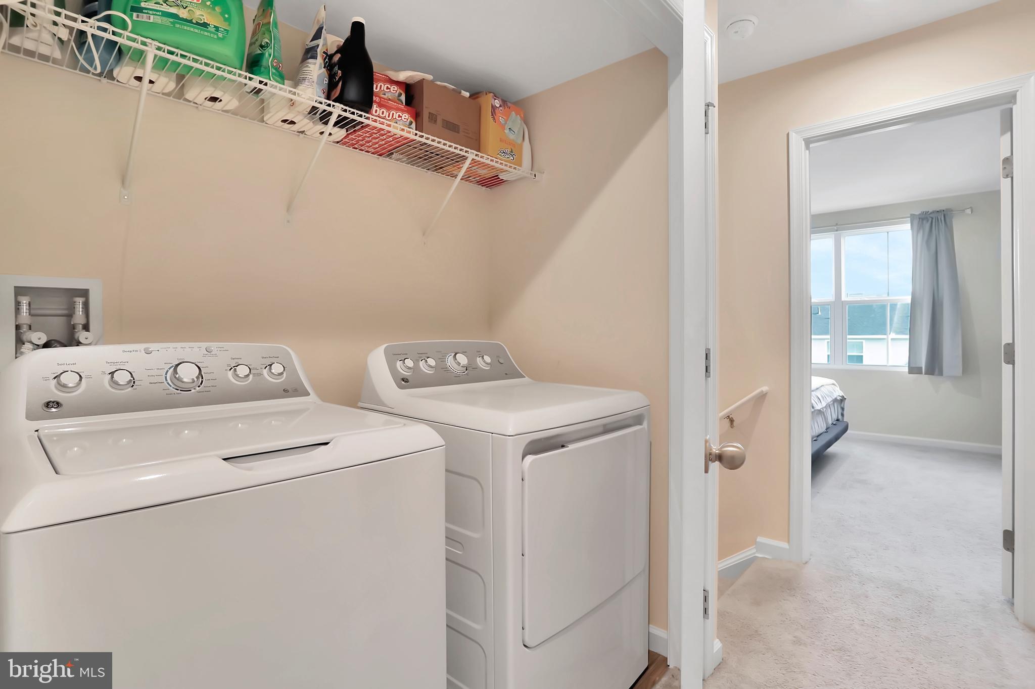 THE LAKES AT MARTINSBURG - Residential Lease