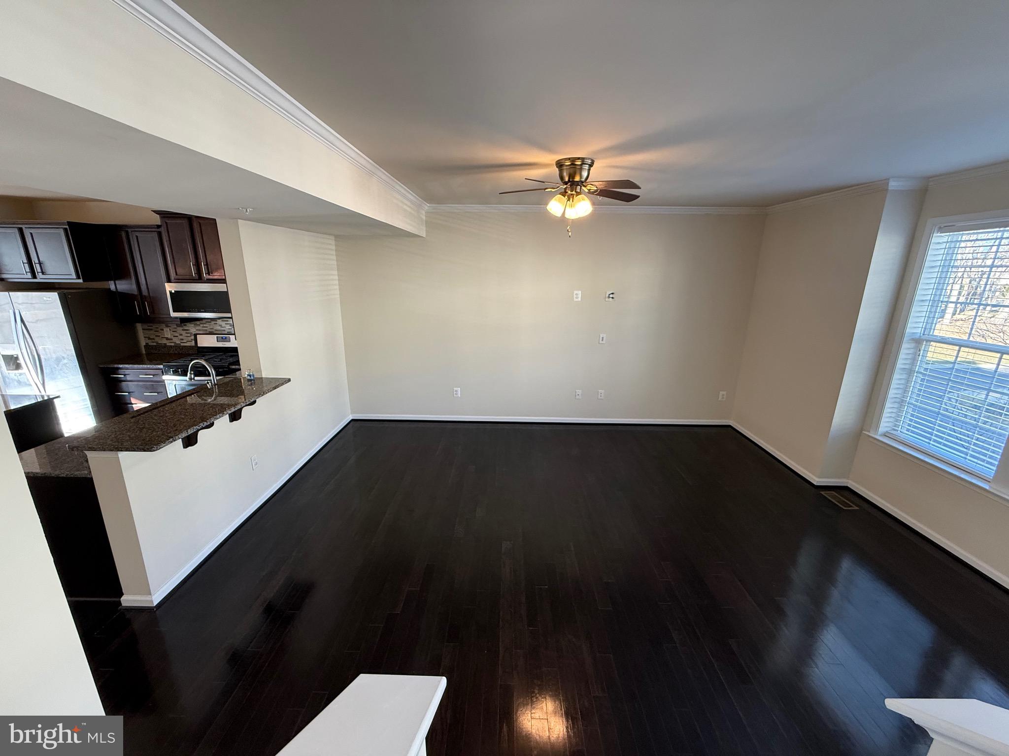 MARKET SQUARE - Residential Lease