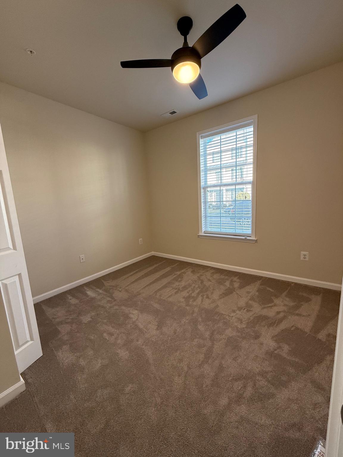 MARKET SQUARE - Residential Lease