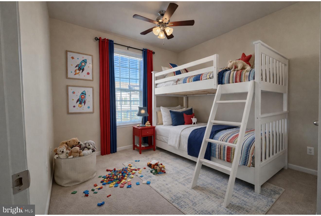 MARKET SQUARE - Residential Lease