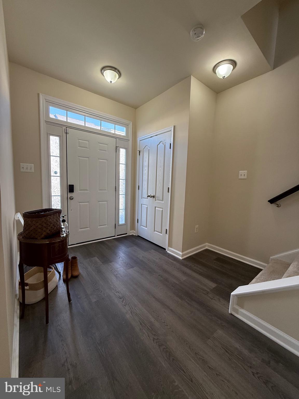 MARKET SQUARE - Residential Lease