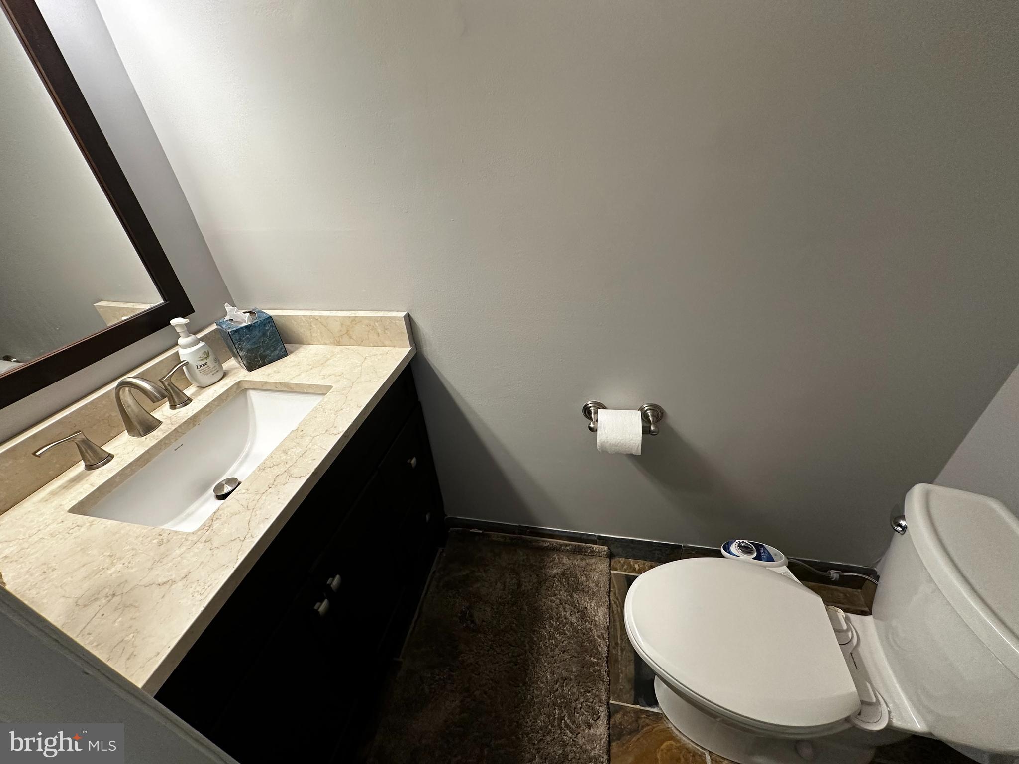 SARATOGA TOWNHOUSES - Residential Lease