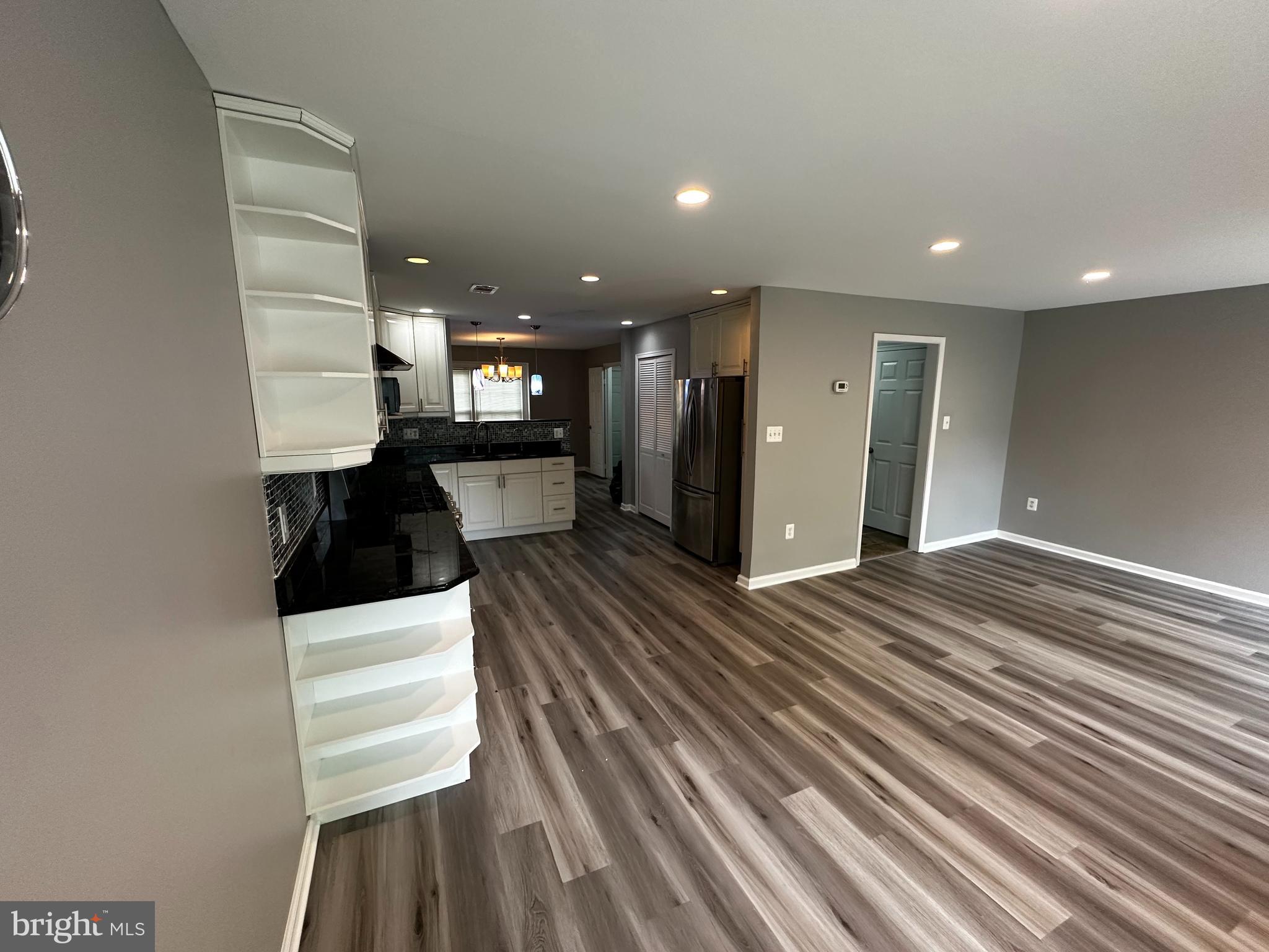 SARATOGA TOWNHOUSES - Residential Lease