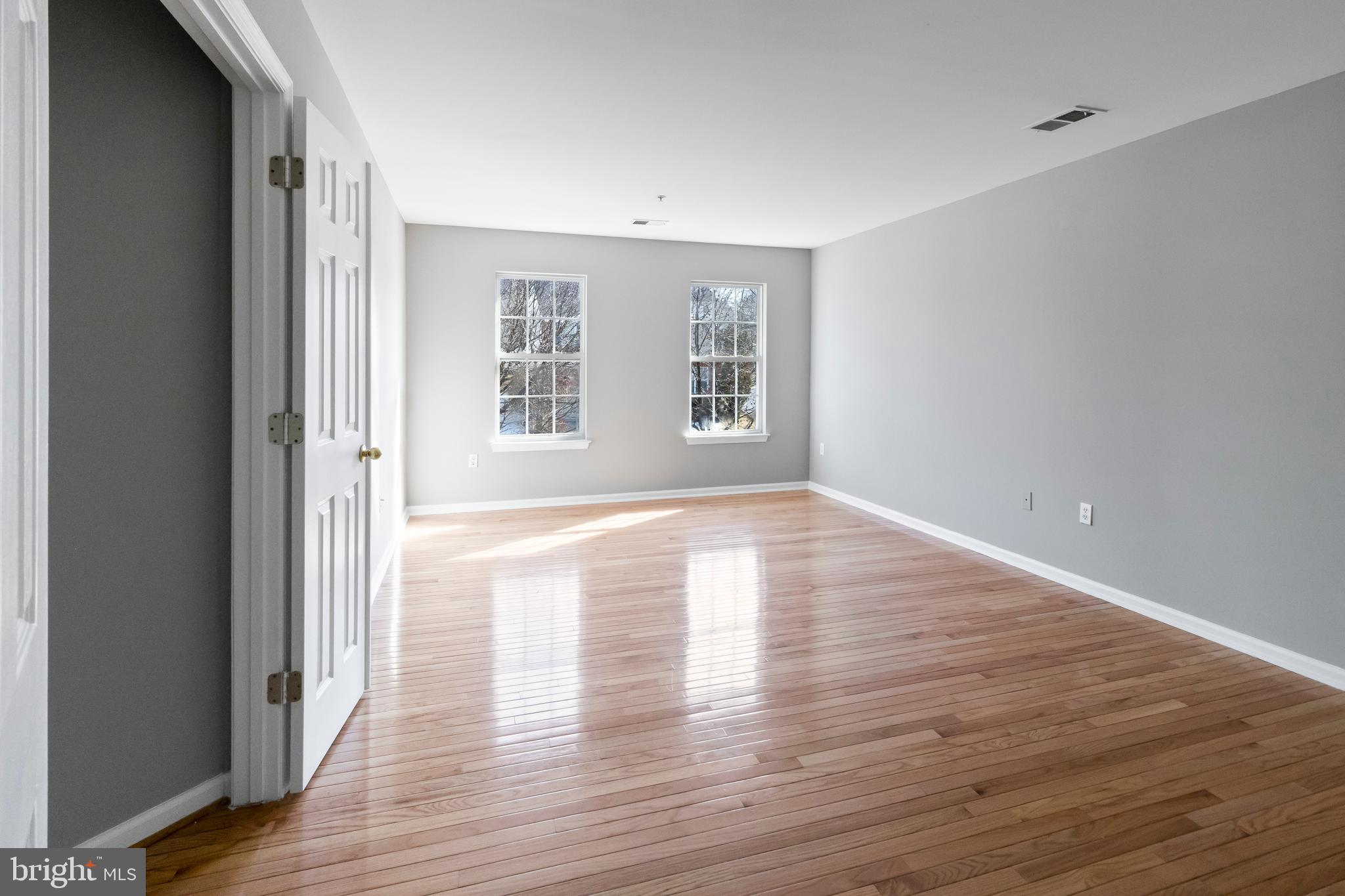 HILLTOP MANOR - Residential