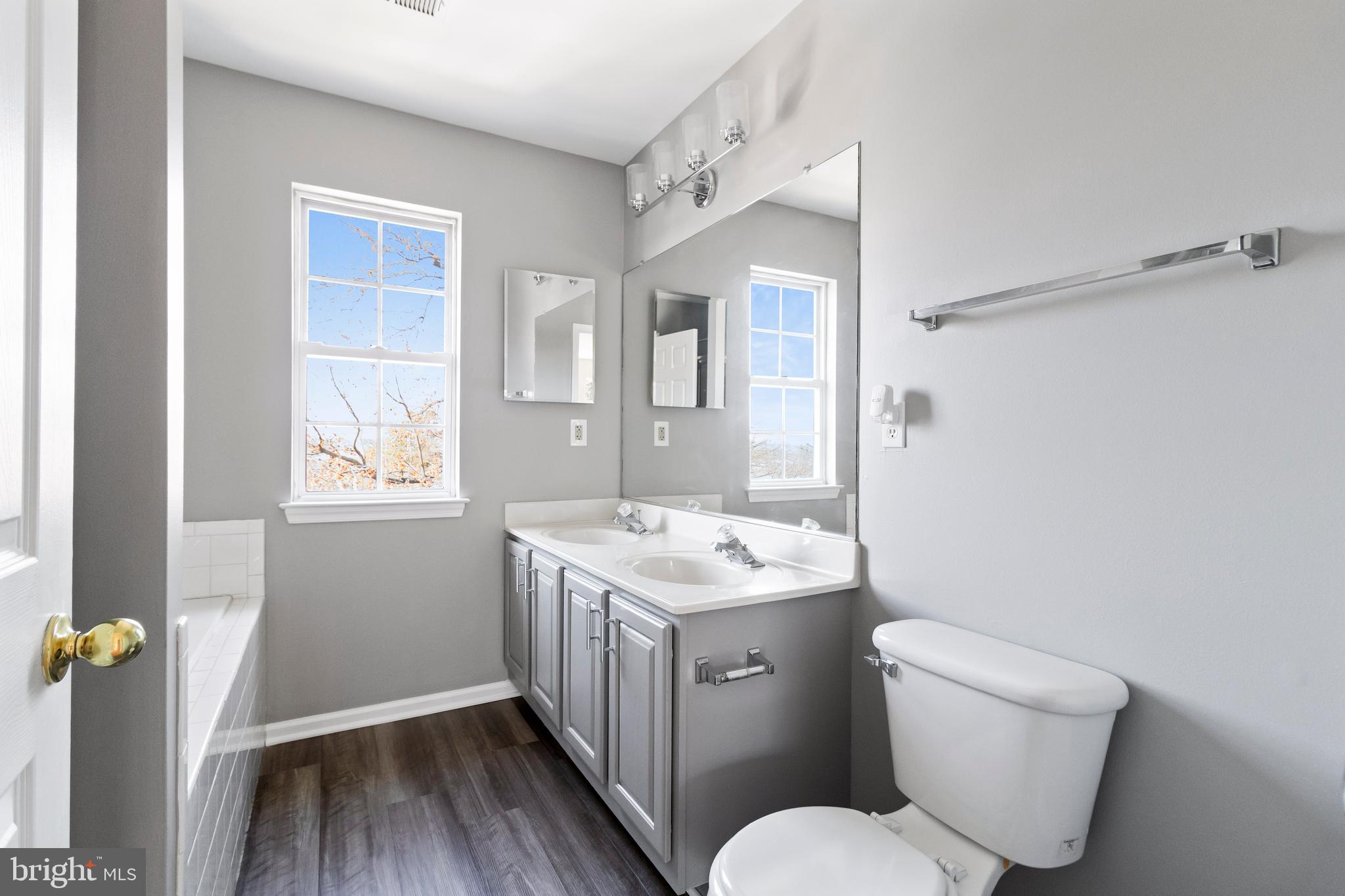 HILLTOP MANOR - Residential