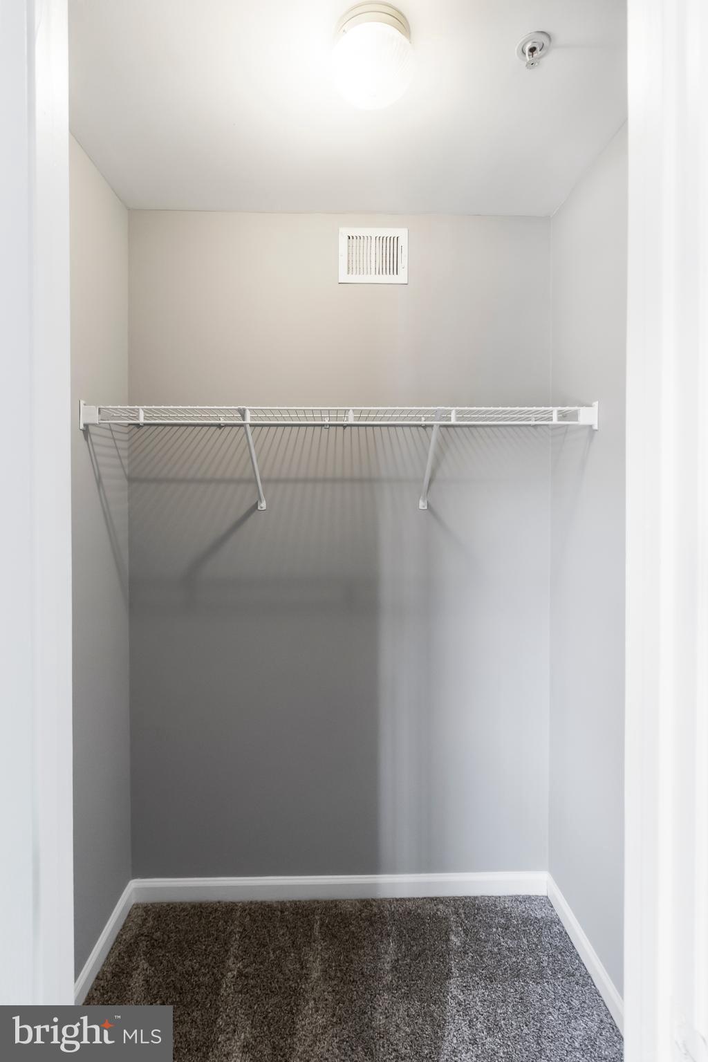 HILLTOP MANOR - Residential