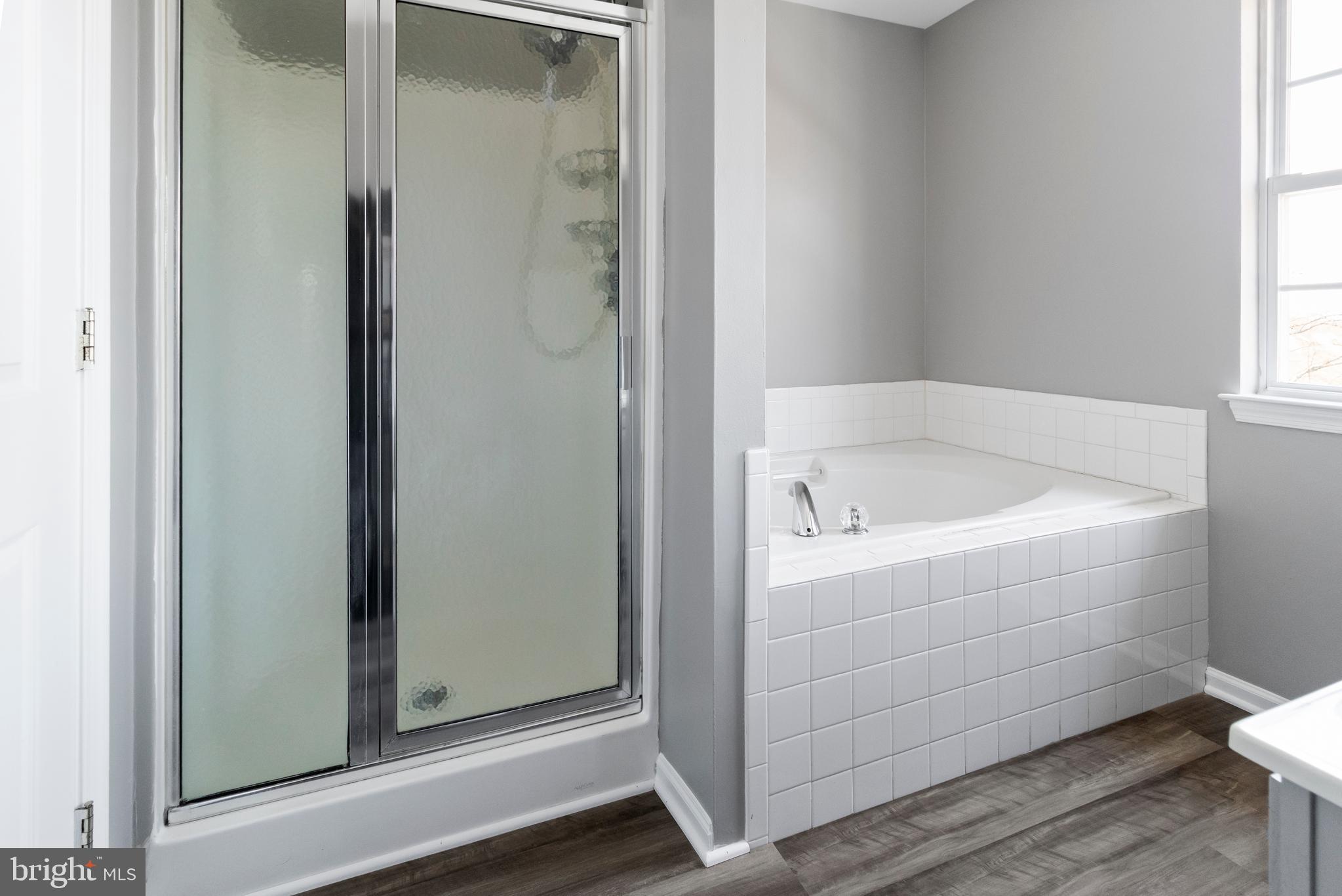 HILLTOP MANOR - Residential