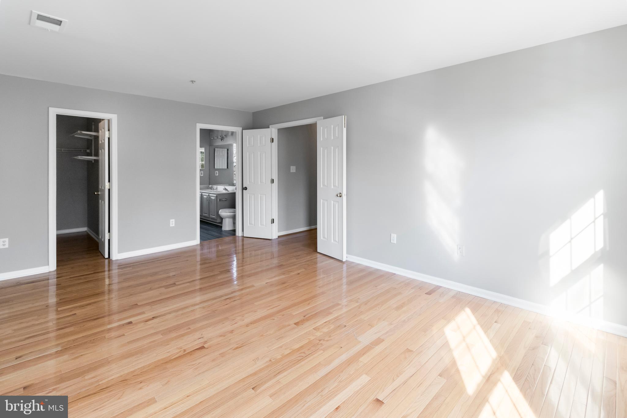 HILLTOP MANOR - Residential