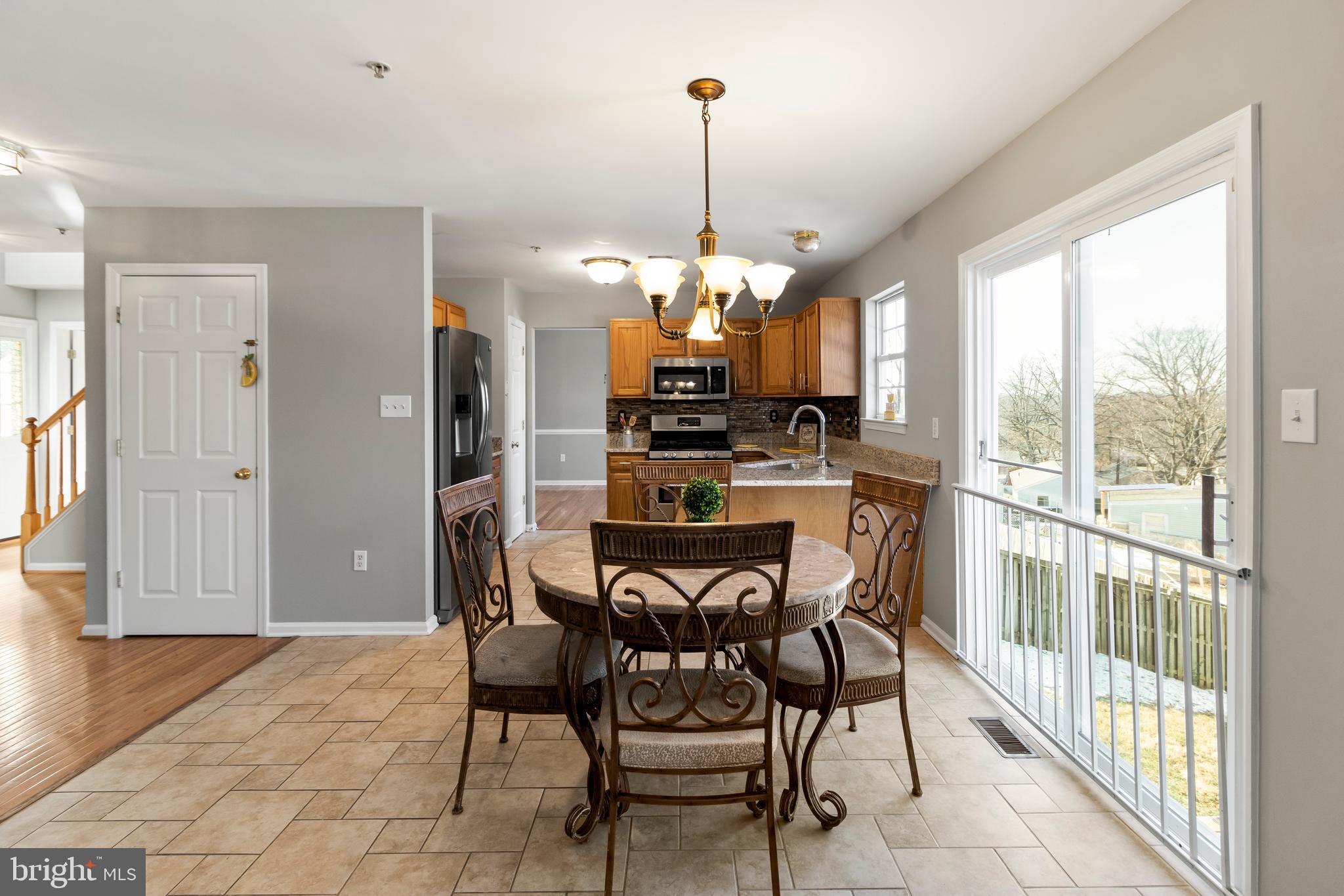 HILLTOP MANOR - Residential