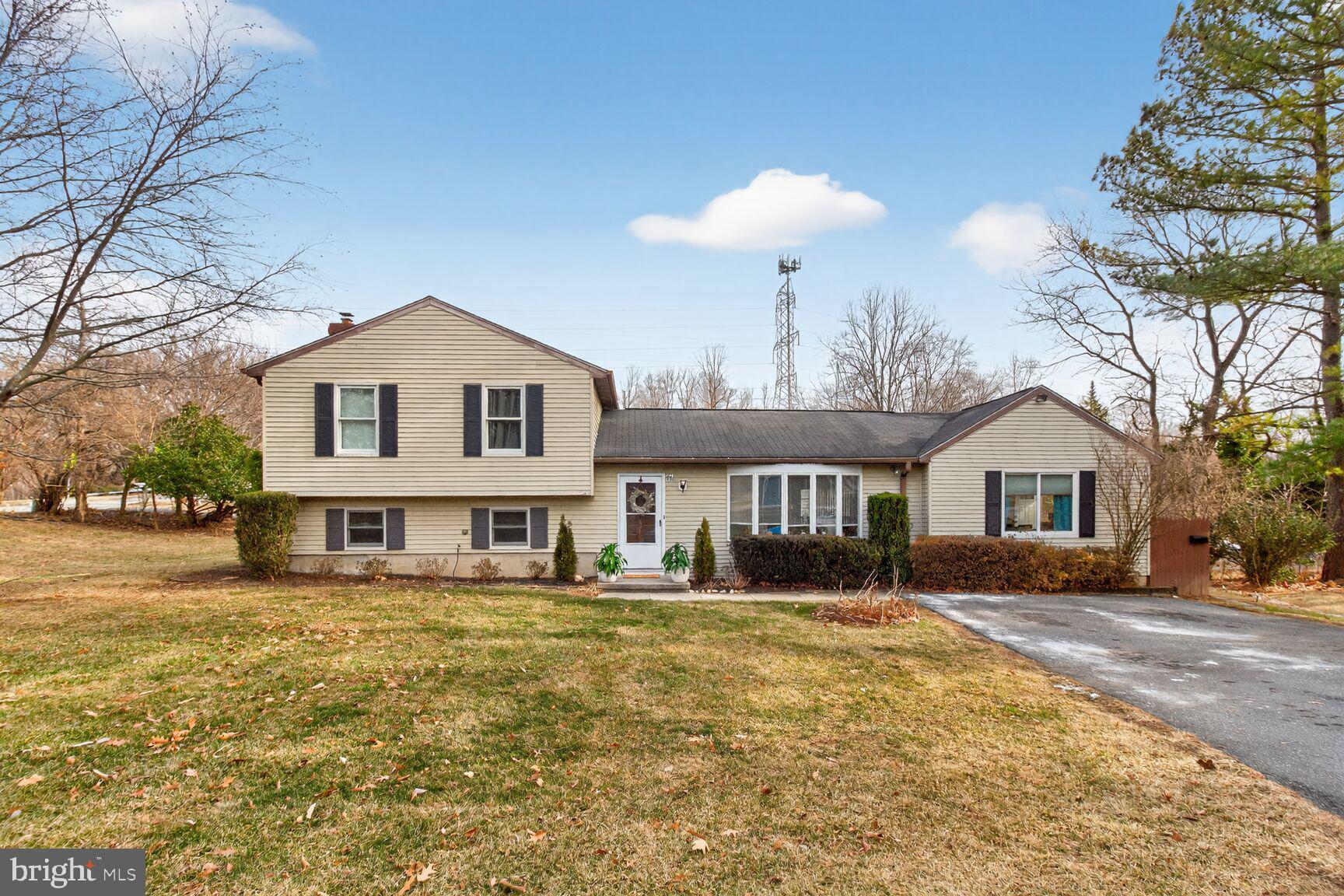 4709 HALE HAVEN DRIVE