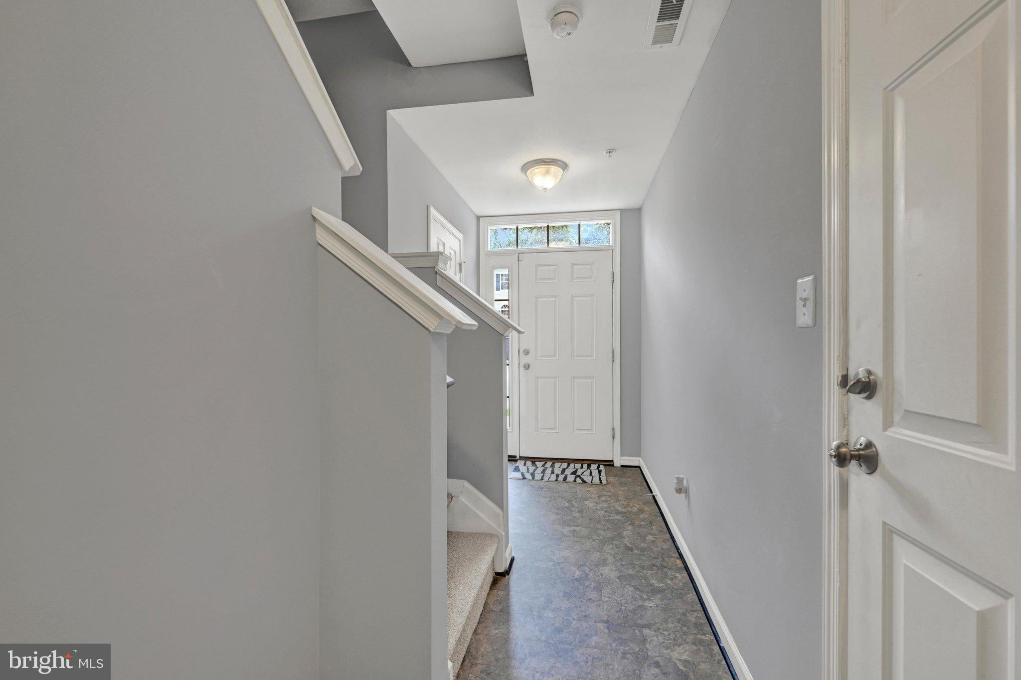713 ENGLISH IVY WAY