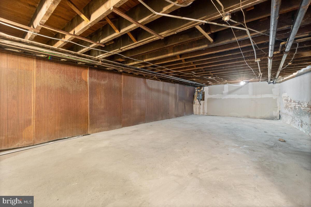 BELAIR-EDISON - Residential Lease