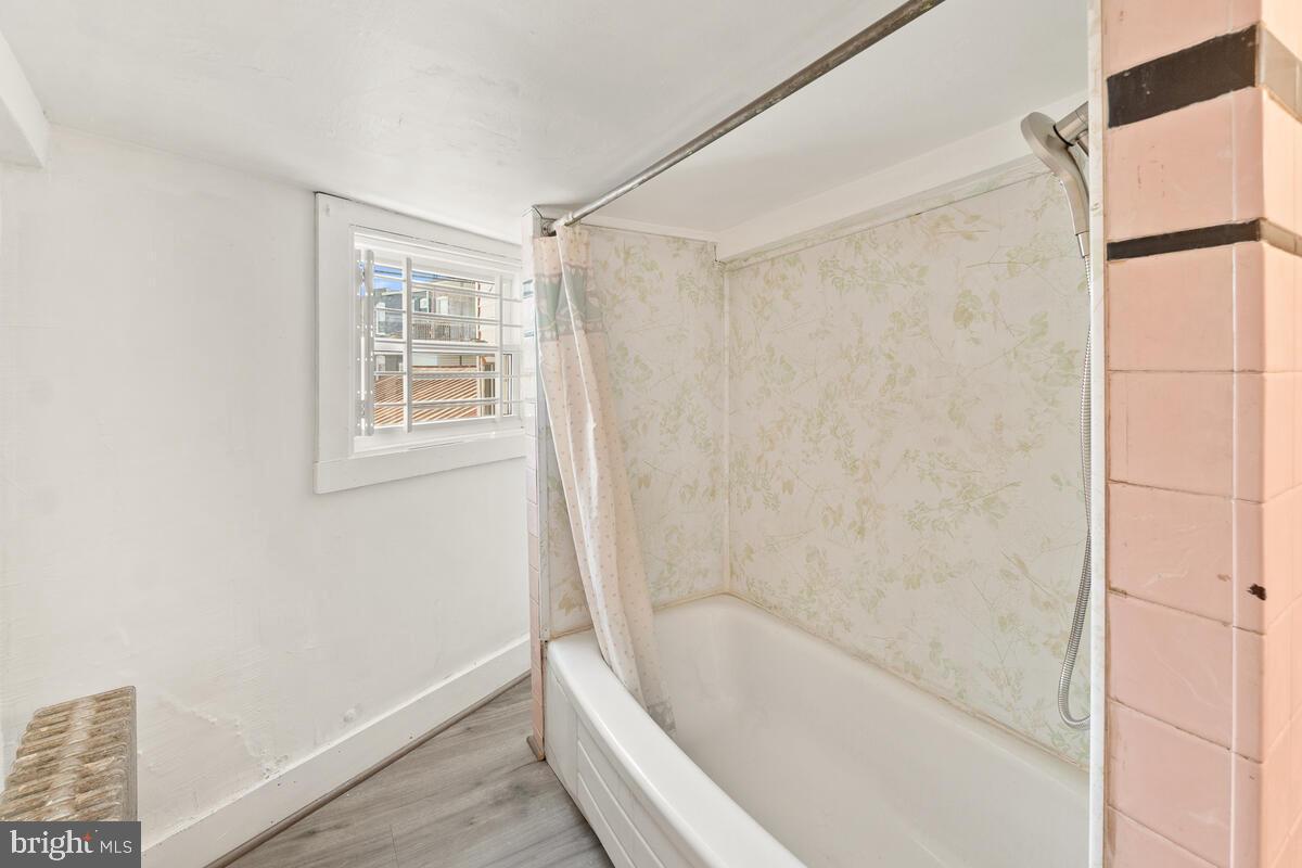 BELAIR-EDISON - Residential Lease