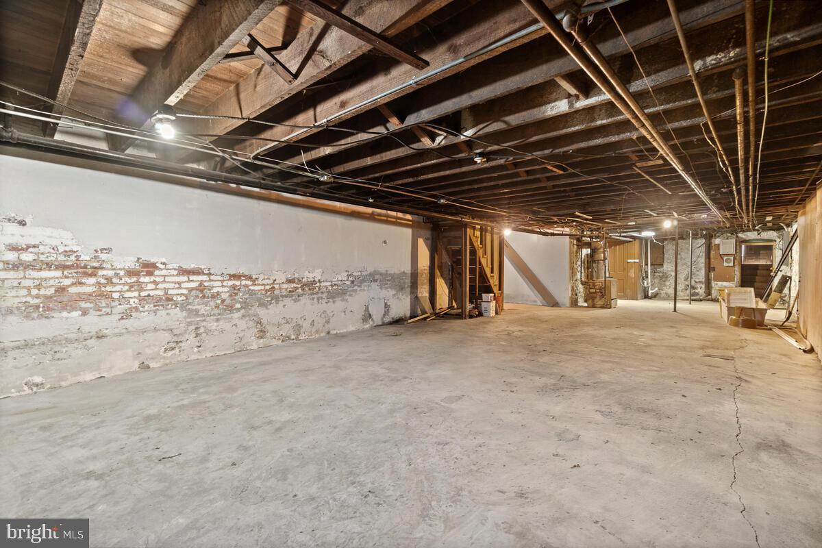 BELAIR-EDISON - Residential Lease