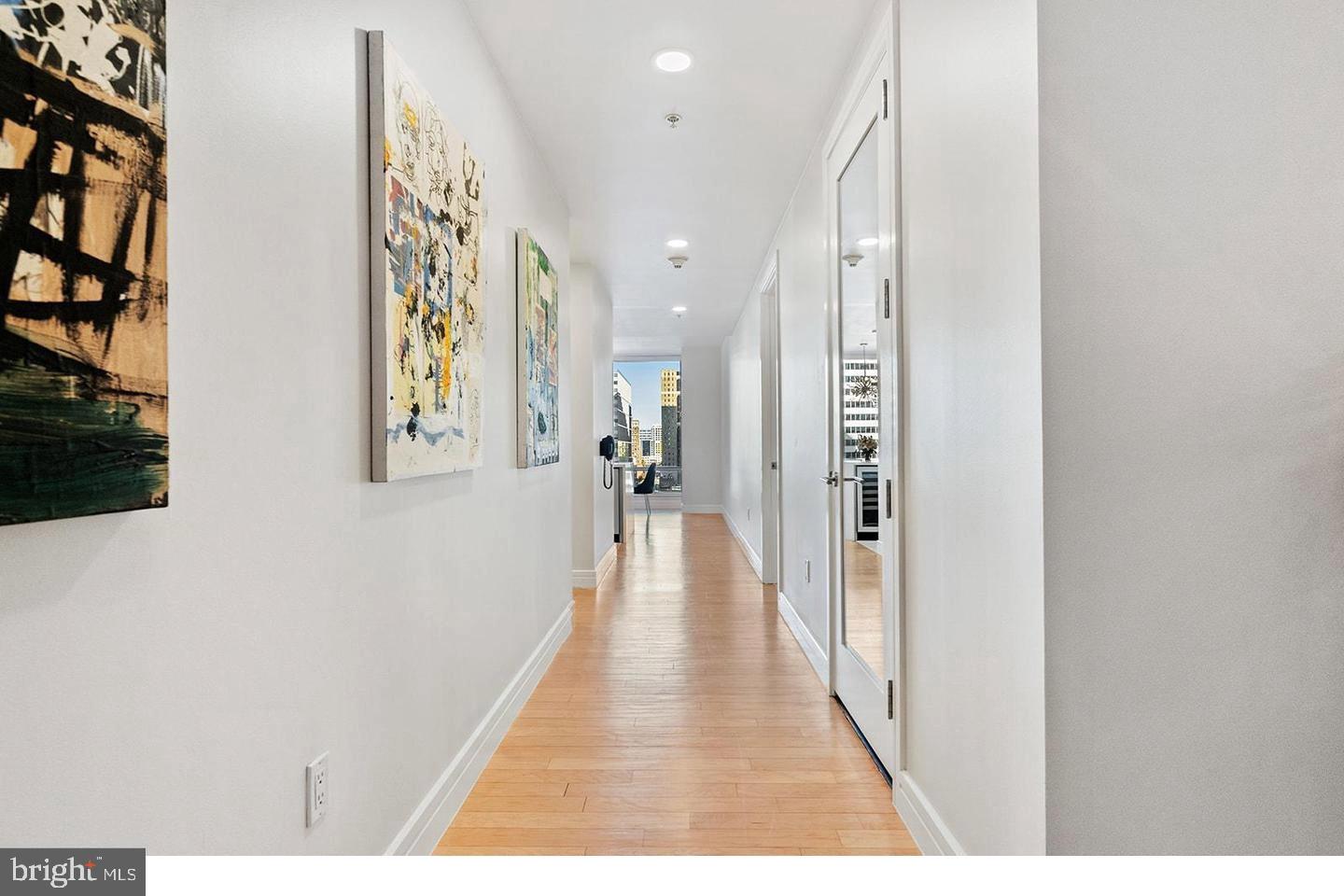 PENN SQUARE - Residential