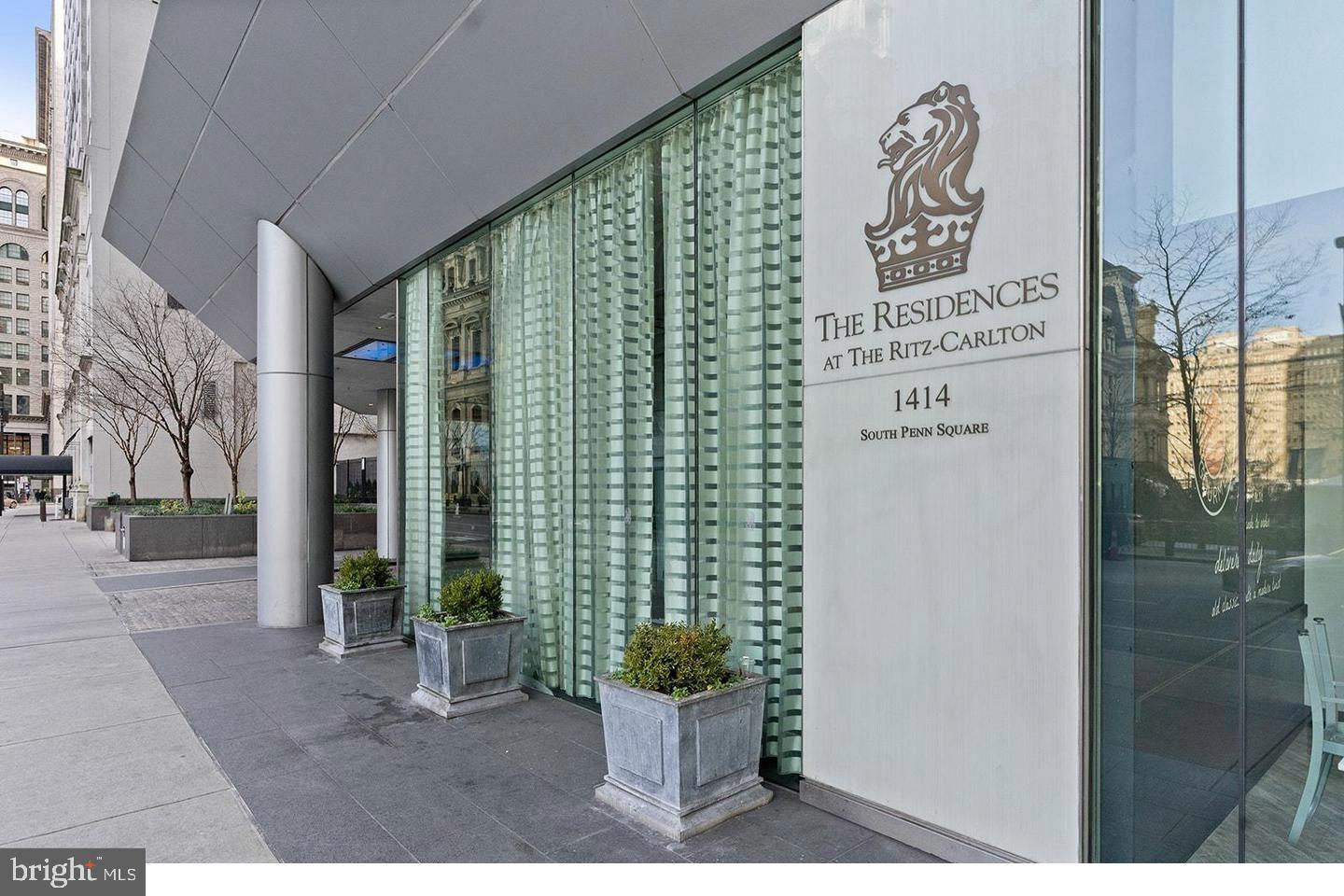 PENN SQUARE - Residential