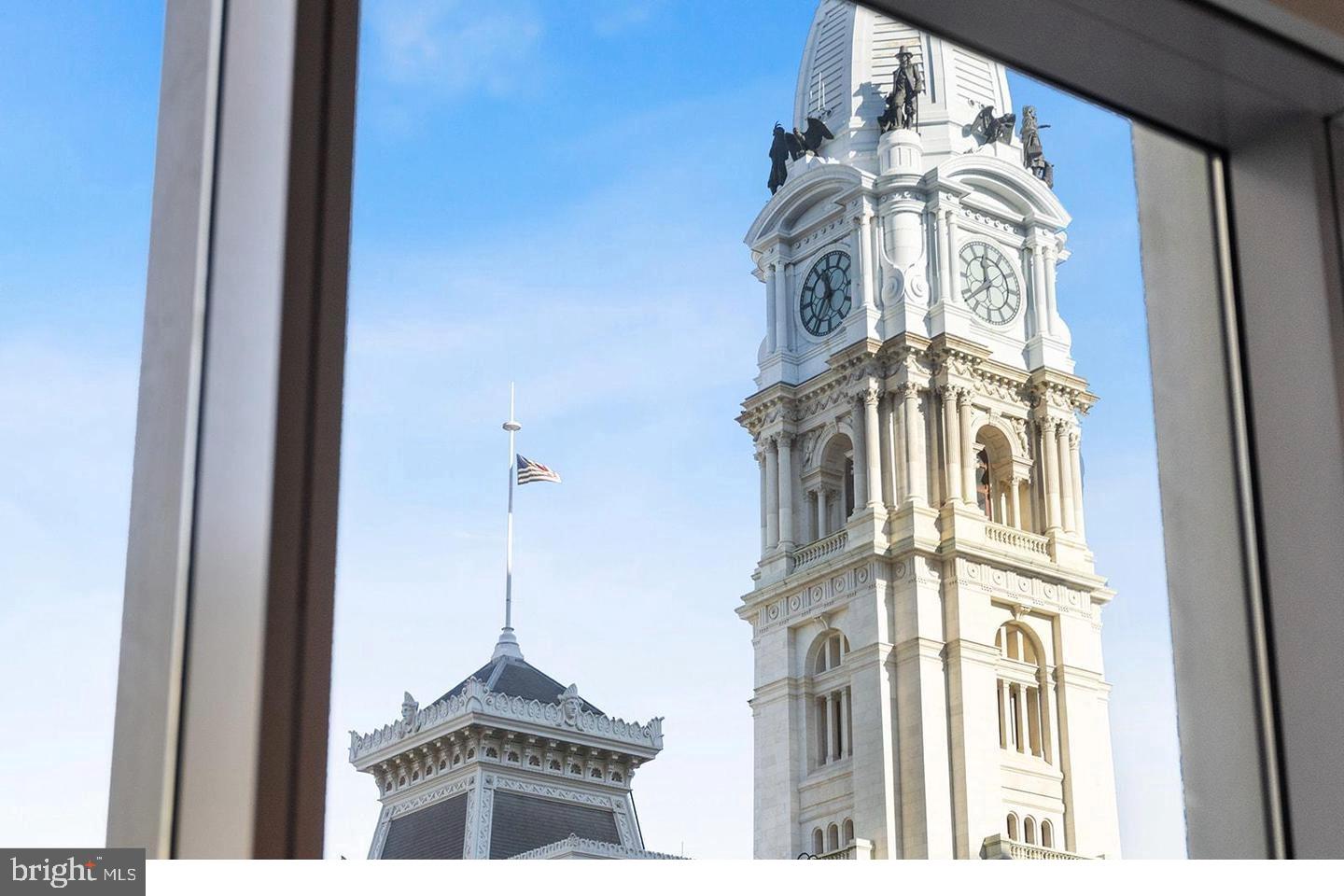 PENN SQUARE - Residential