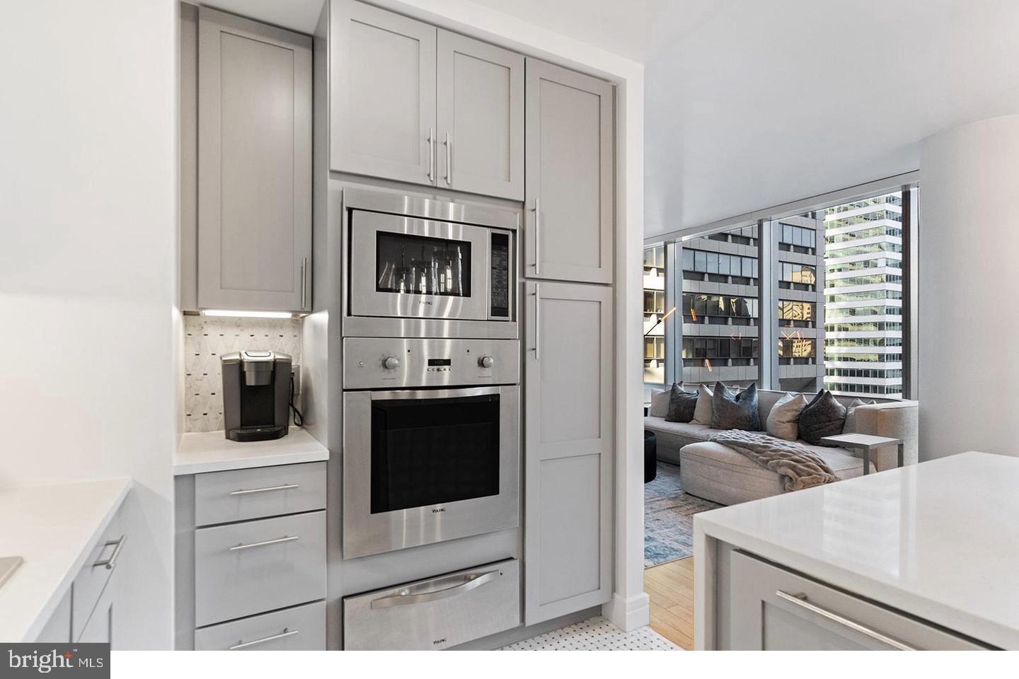 PENN SQUARE - Residential