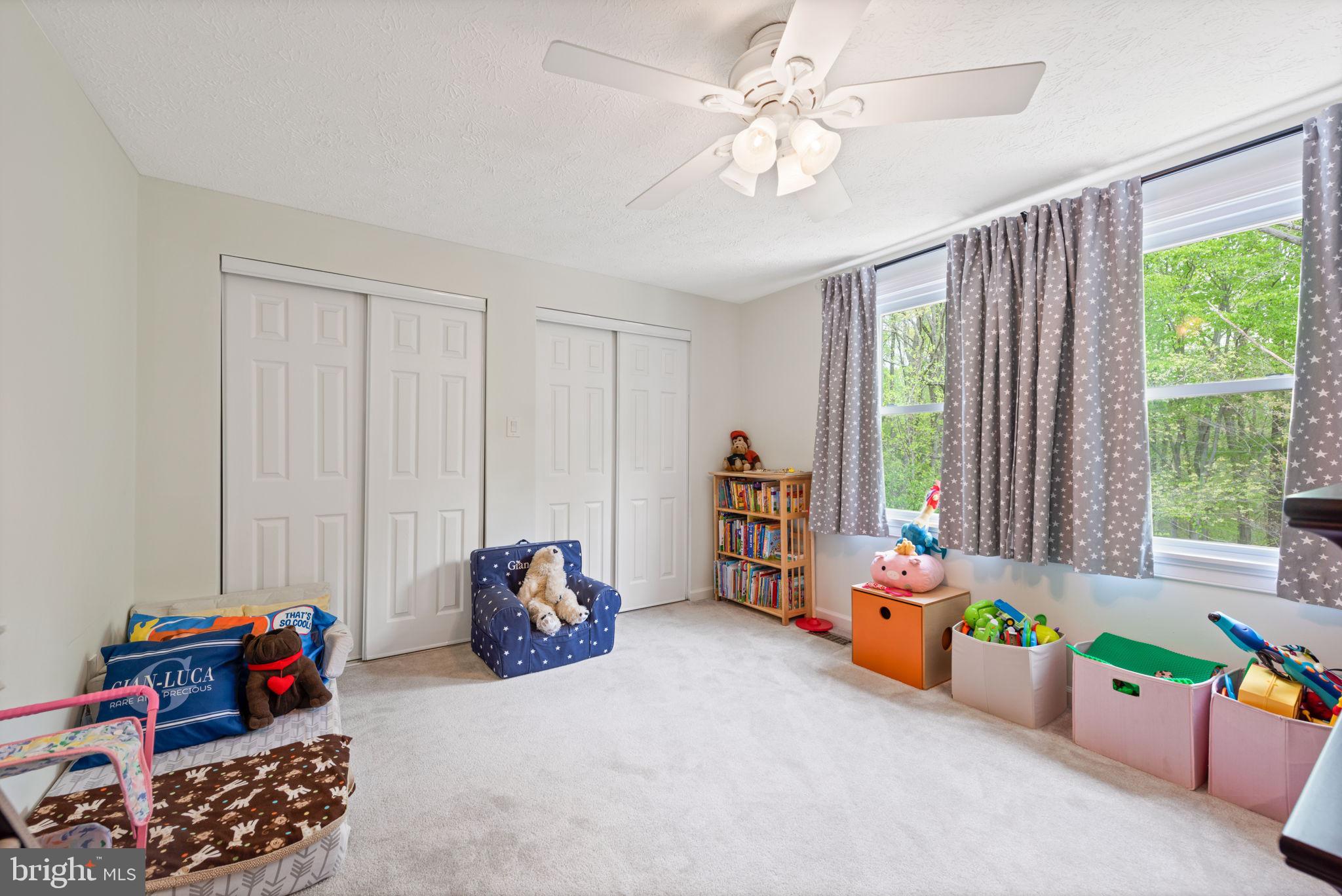 NEWINGTON FOREST - Residential