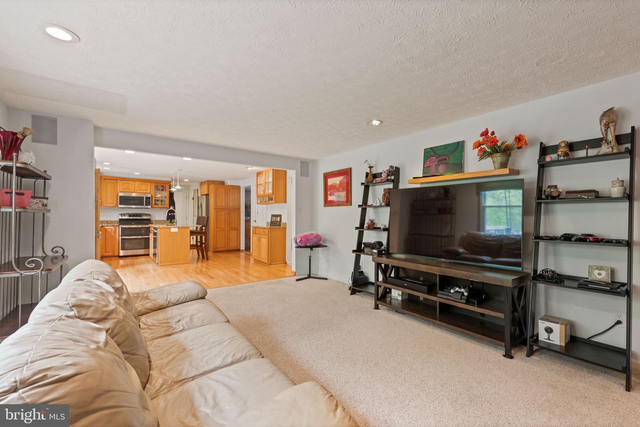 NEWINGTON FOREST - Residential