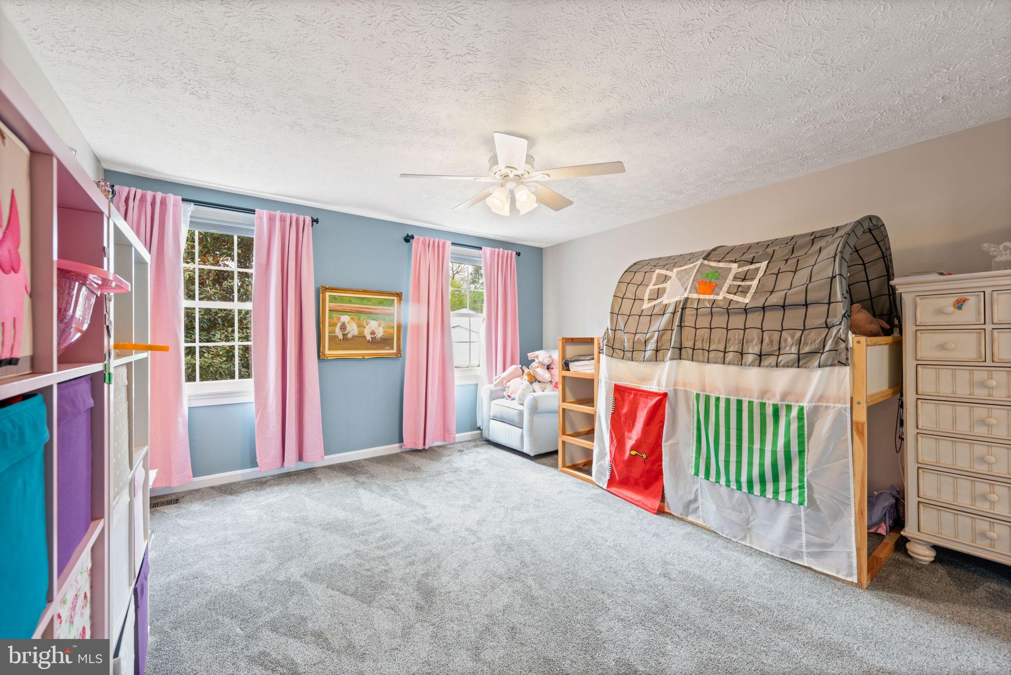 NEWINGTON FOREST - Residential