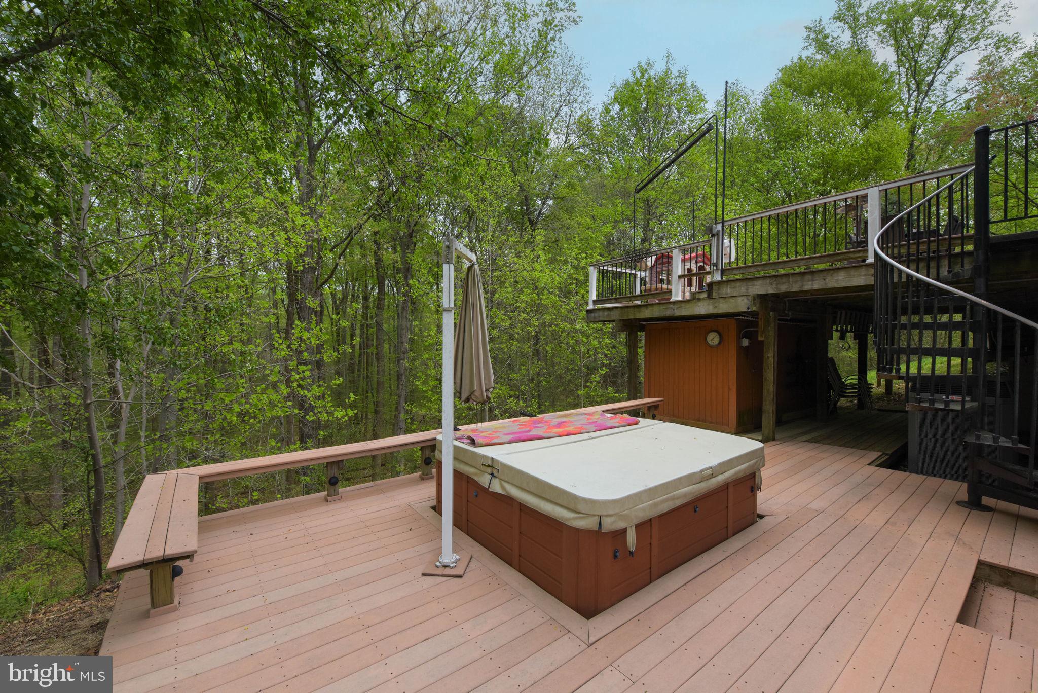 NEWINGTON FOREST - Residential