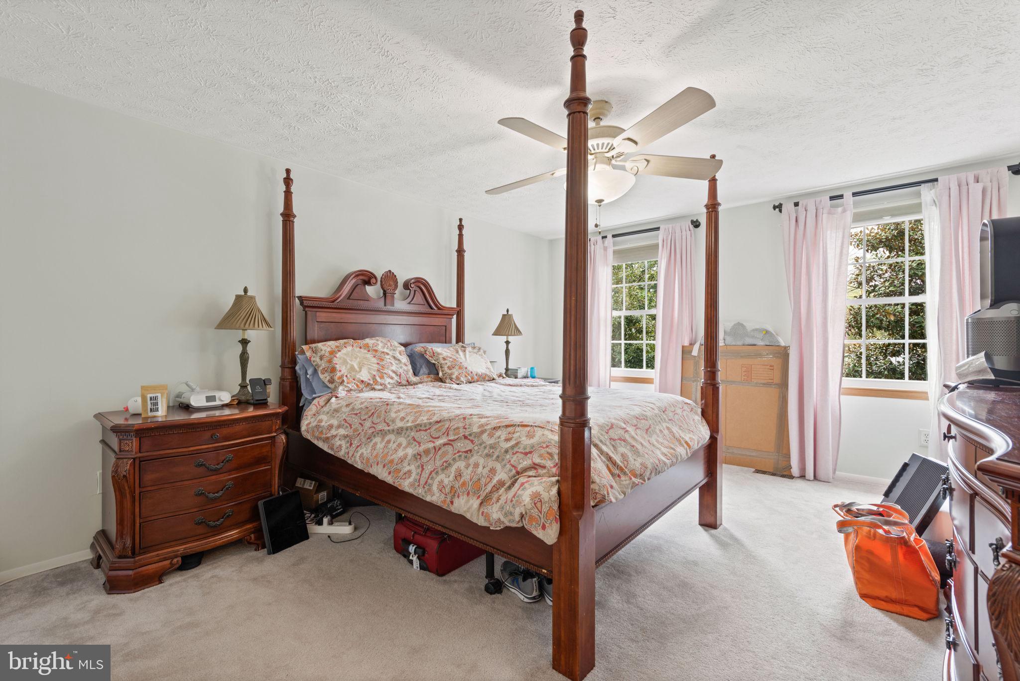 NEWINGTON FOREST - Residential