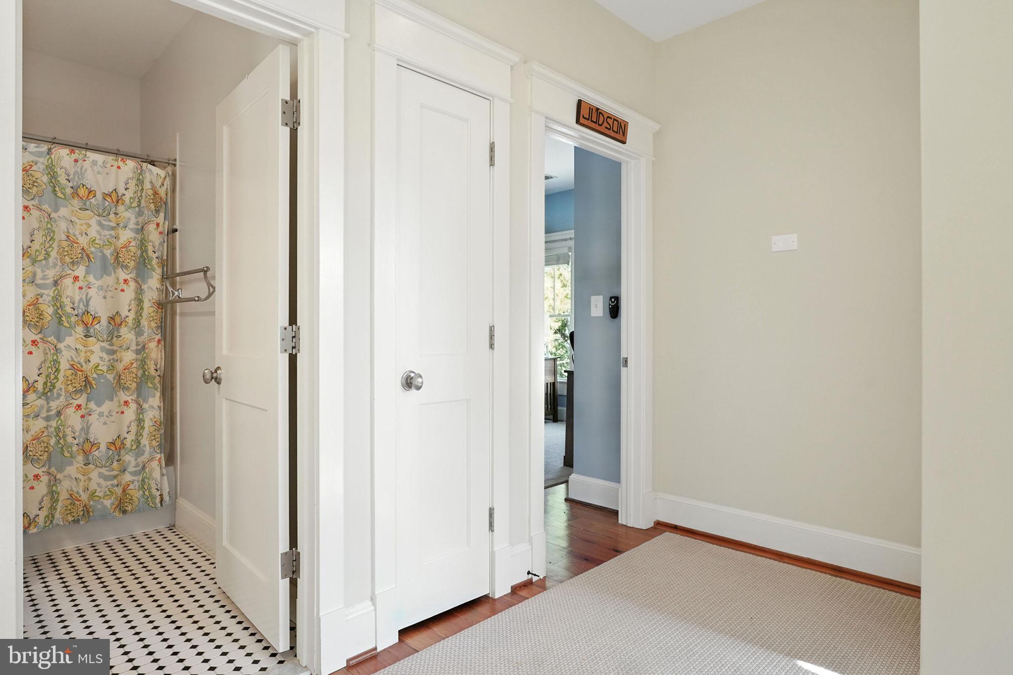 DEL RAY - Residential