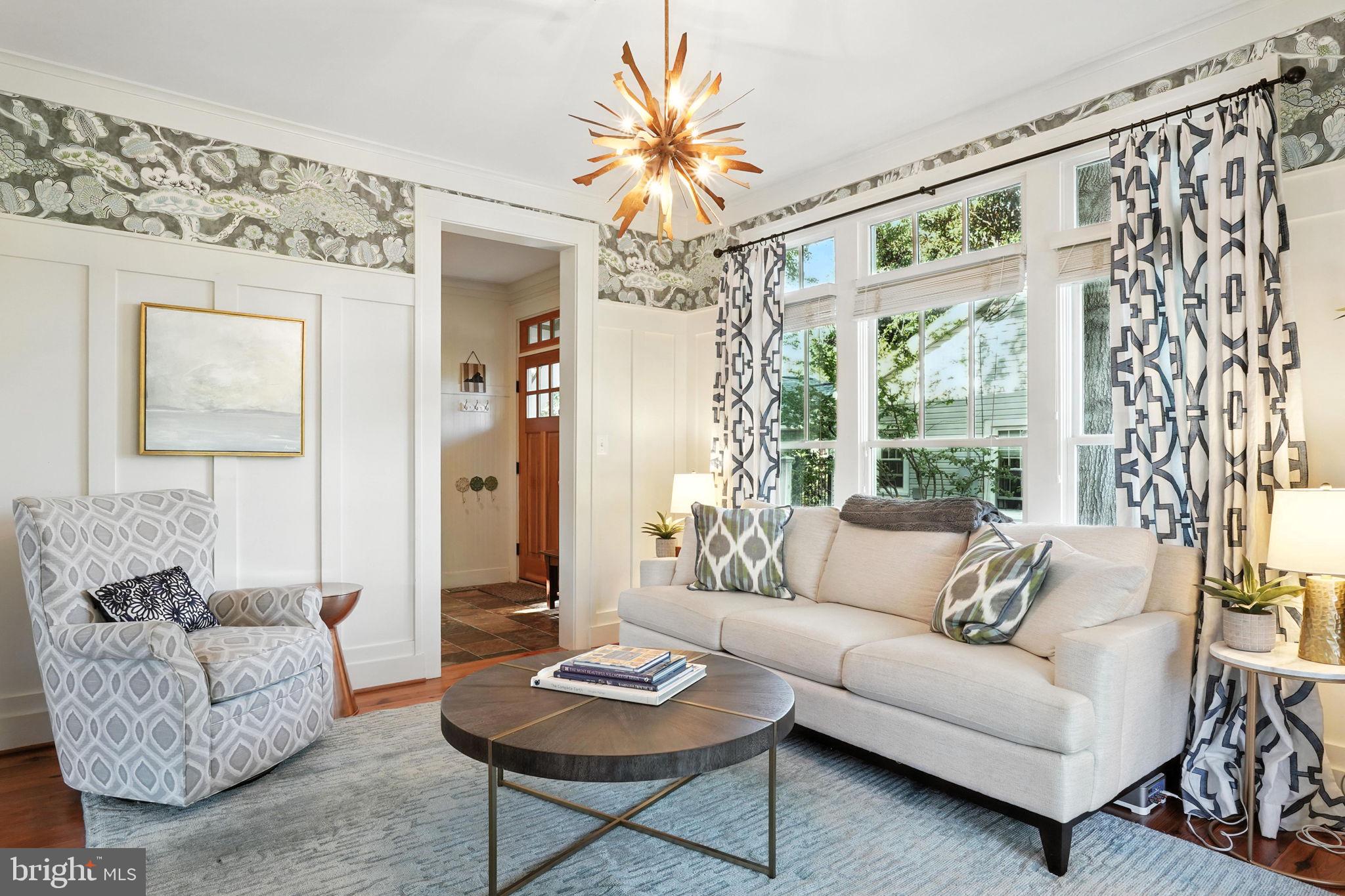 416 E ALEXANDRIA AVENUE