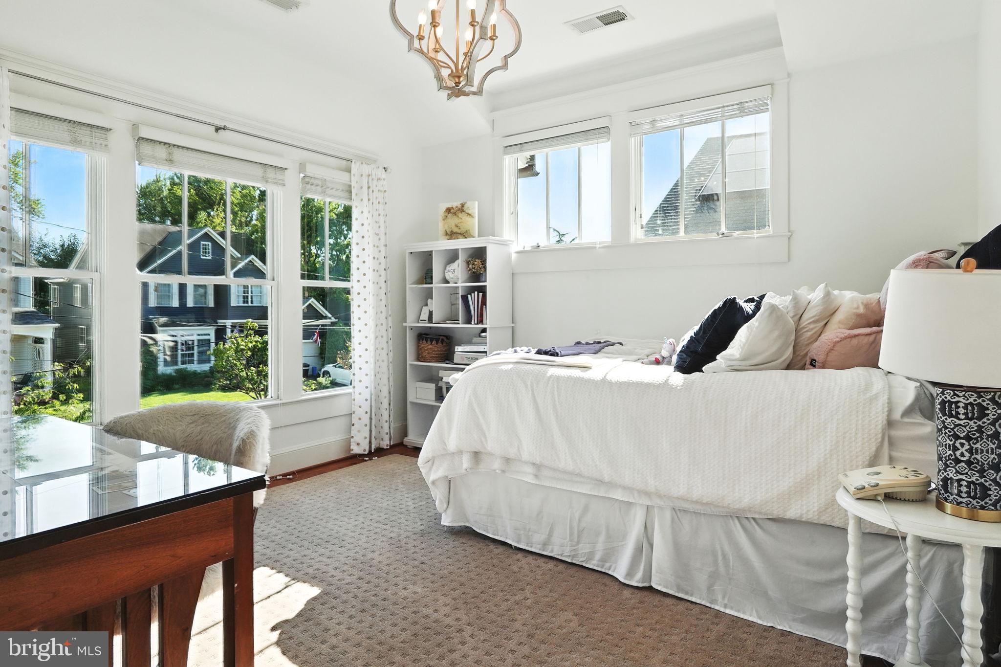 DEL RAY - Residential