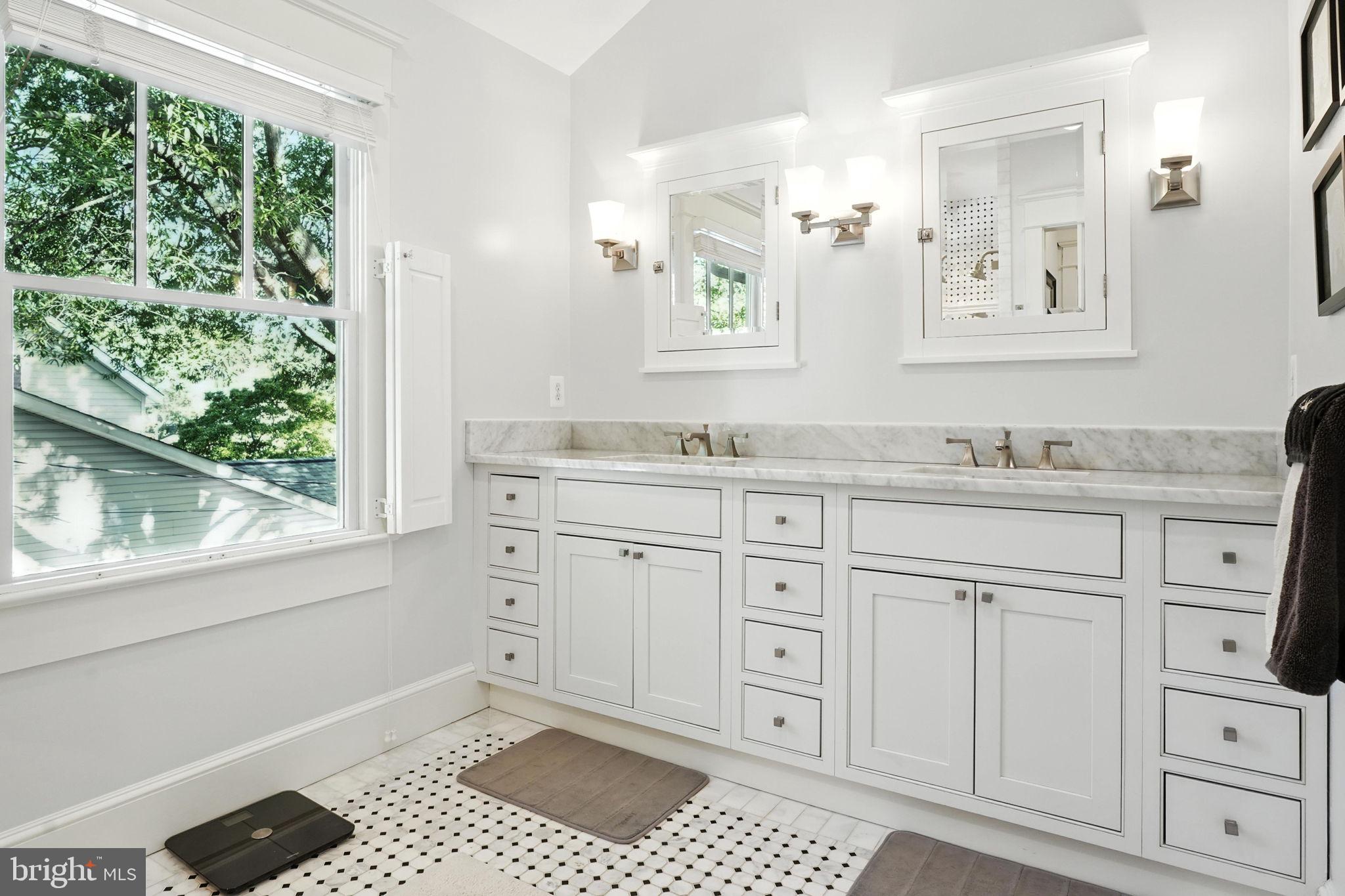 DEL RAY - Residential