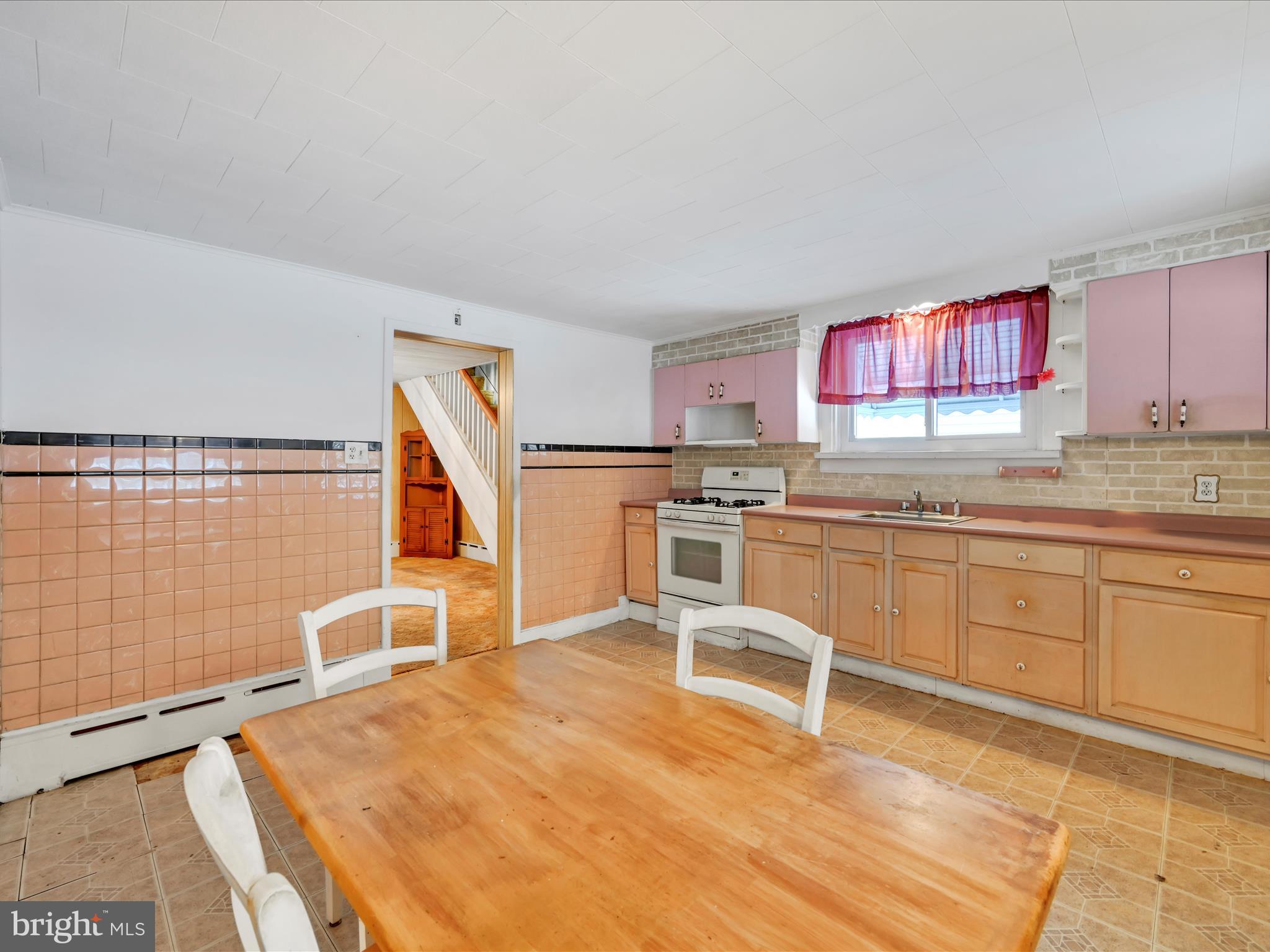 POTTSVILLE - Residential