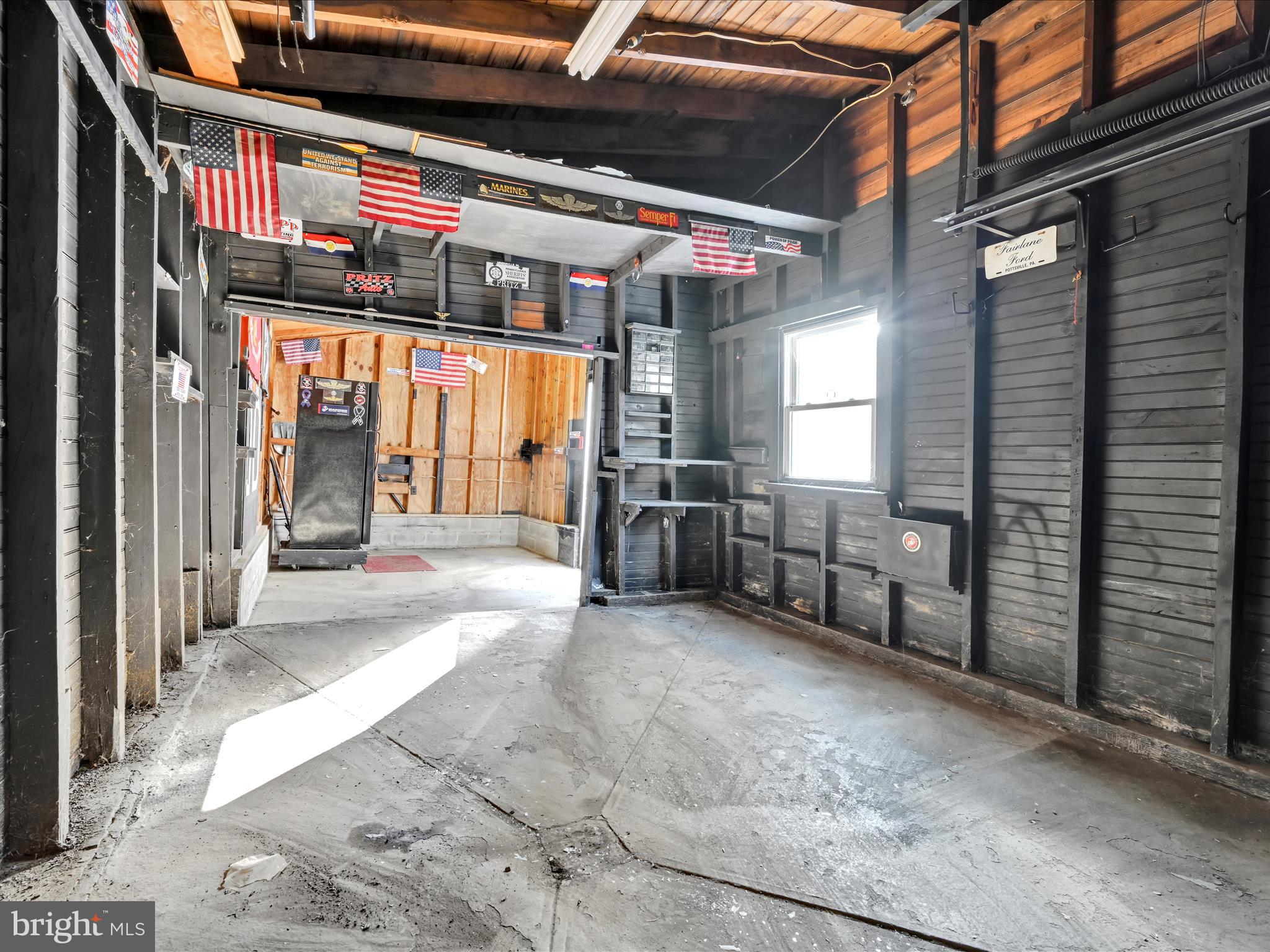 POTTSVILLE - Residential