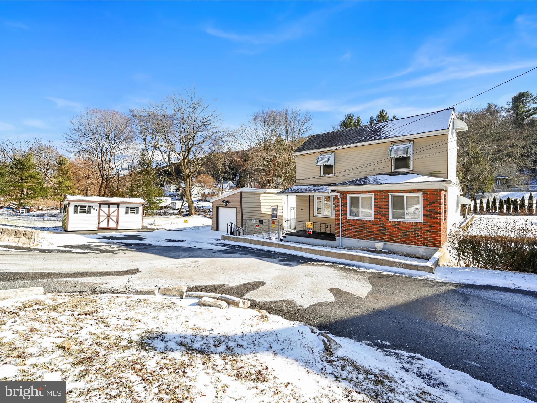 POTTSVILLE - Residential