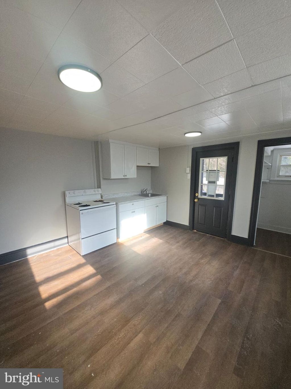 Photo of 758 W Walnut Street, POTTSVILLE, PA 17901 (MLS # PASK2025380)