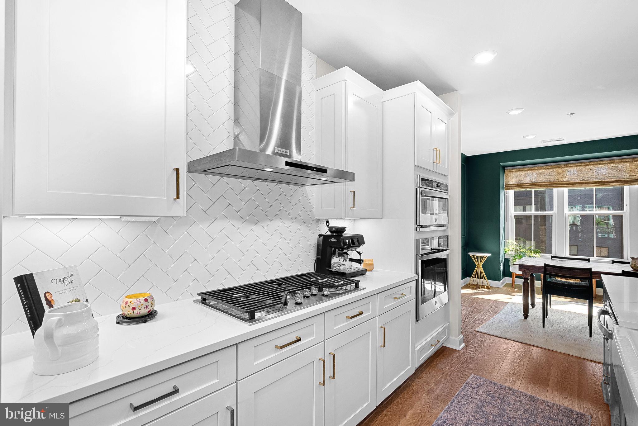 WOODLAND PARK - Residential