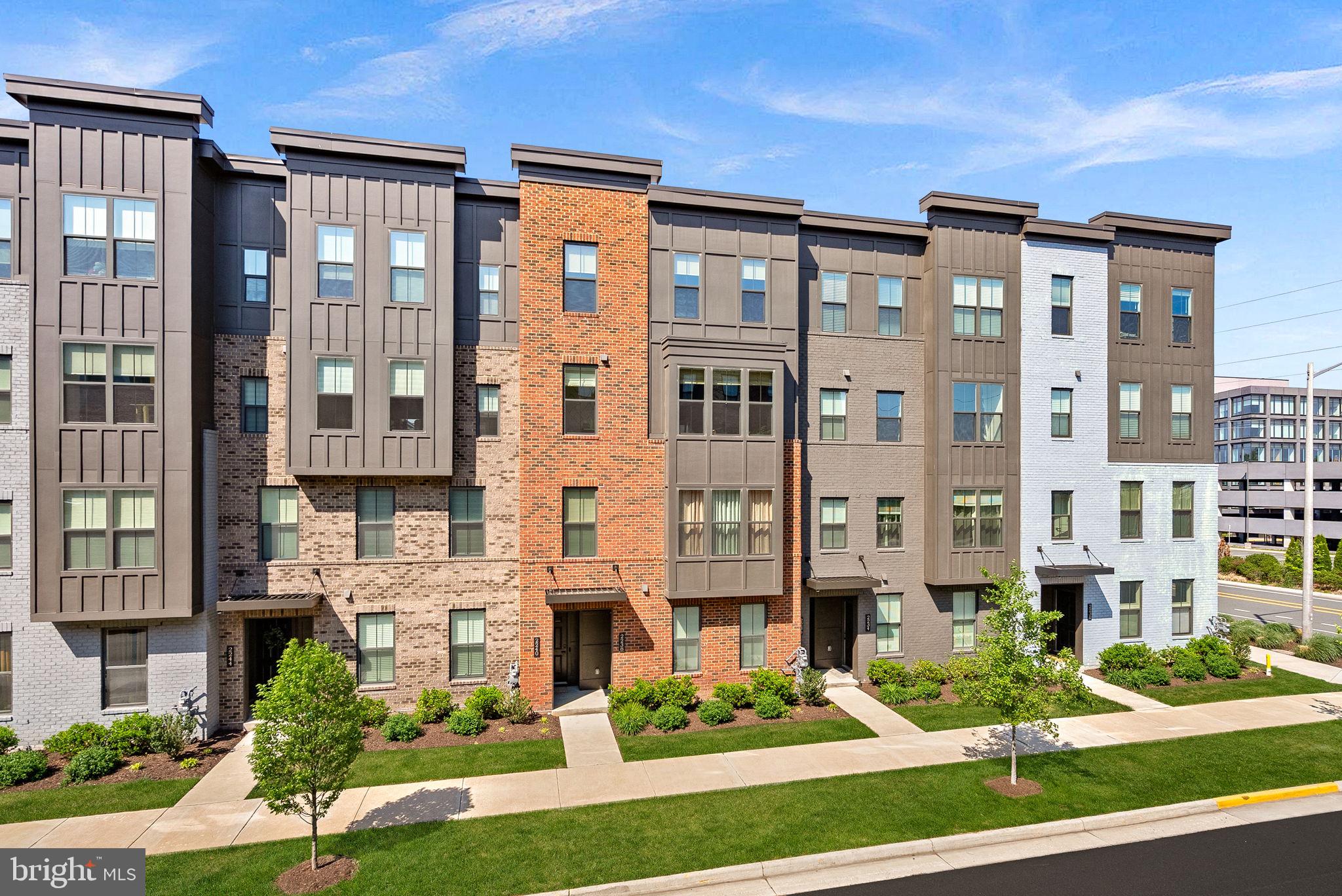 2240 WOODLAND GAP TERRACE