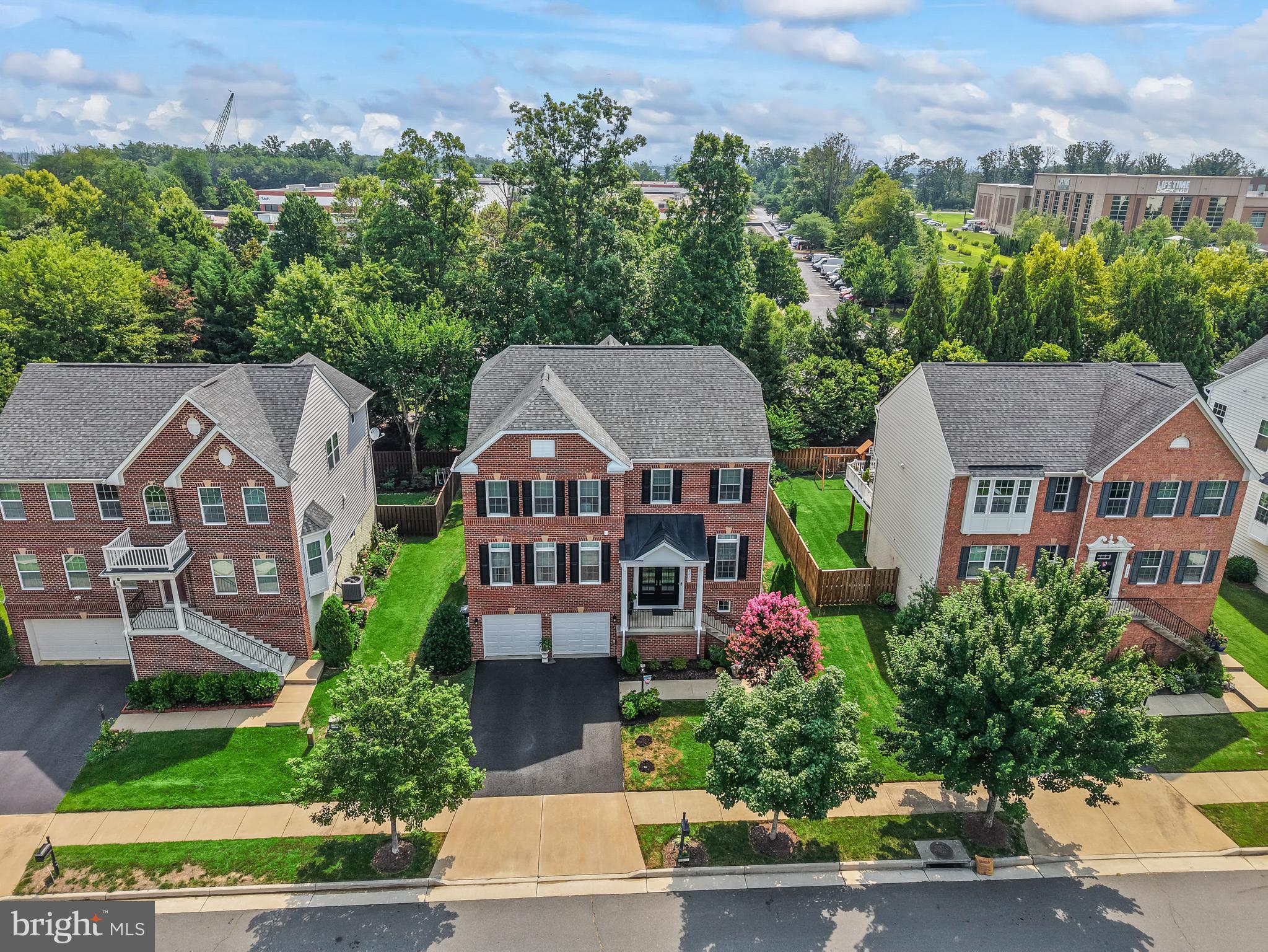 7671 HAMELIN LANE